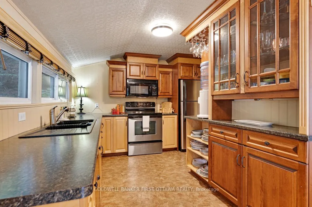 4712 Briton Houghton Bay Road