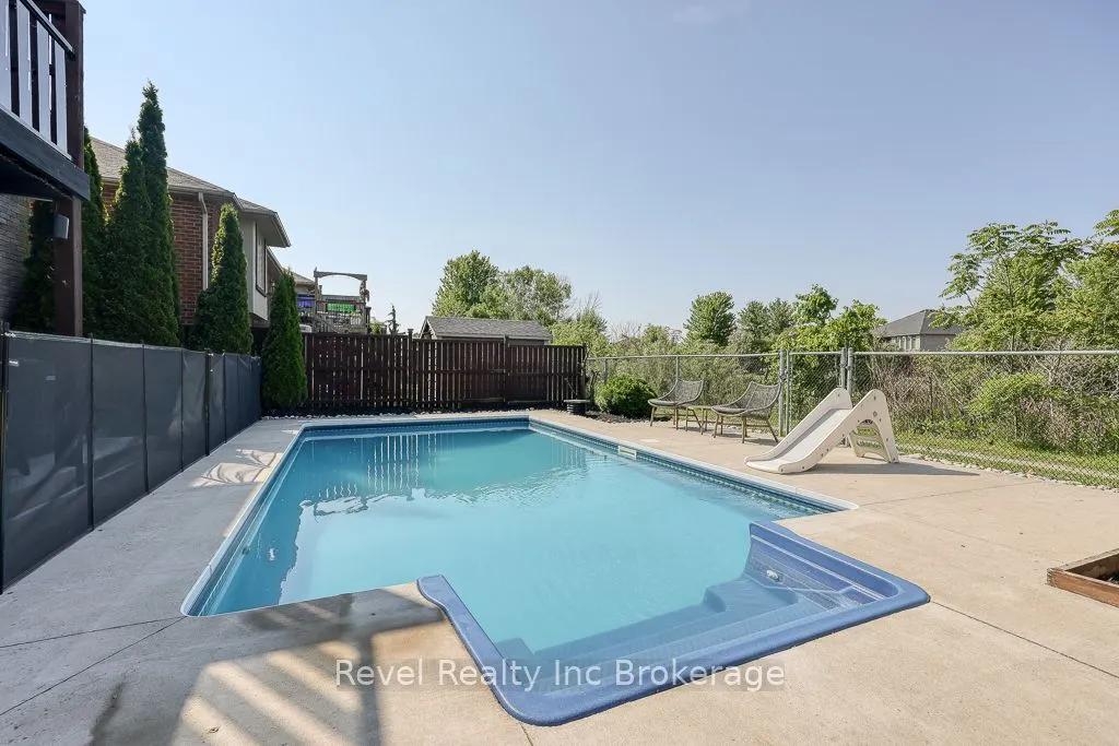 174 Kingfisher Avenue