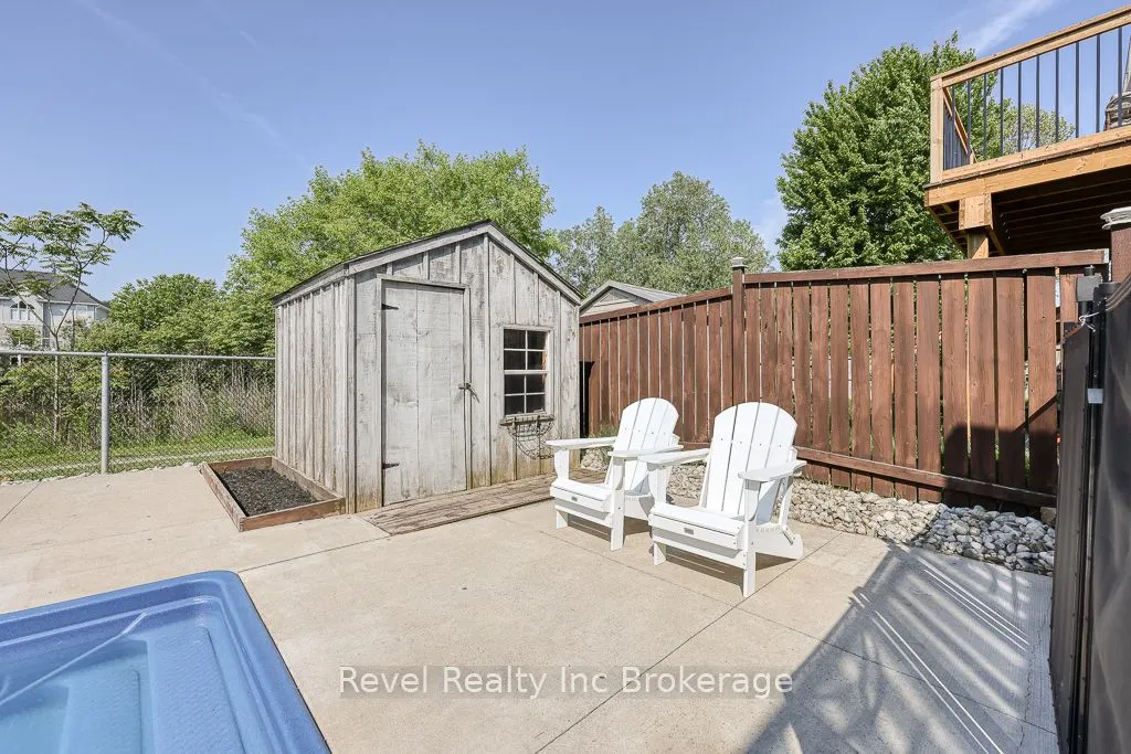 174 Kingfisher Avenue