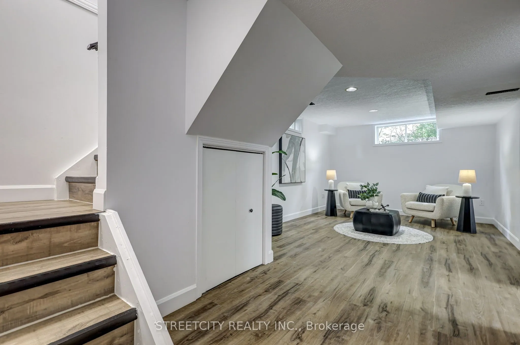 25 Axford Parkway