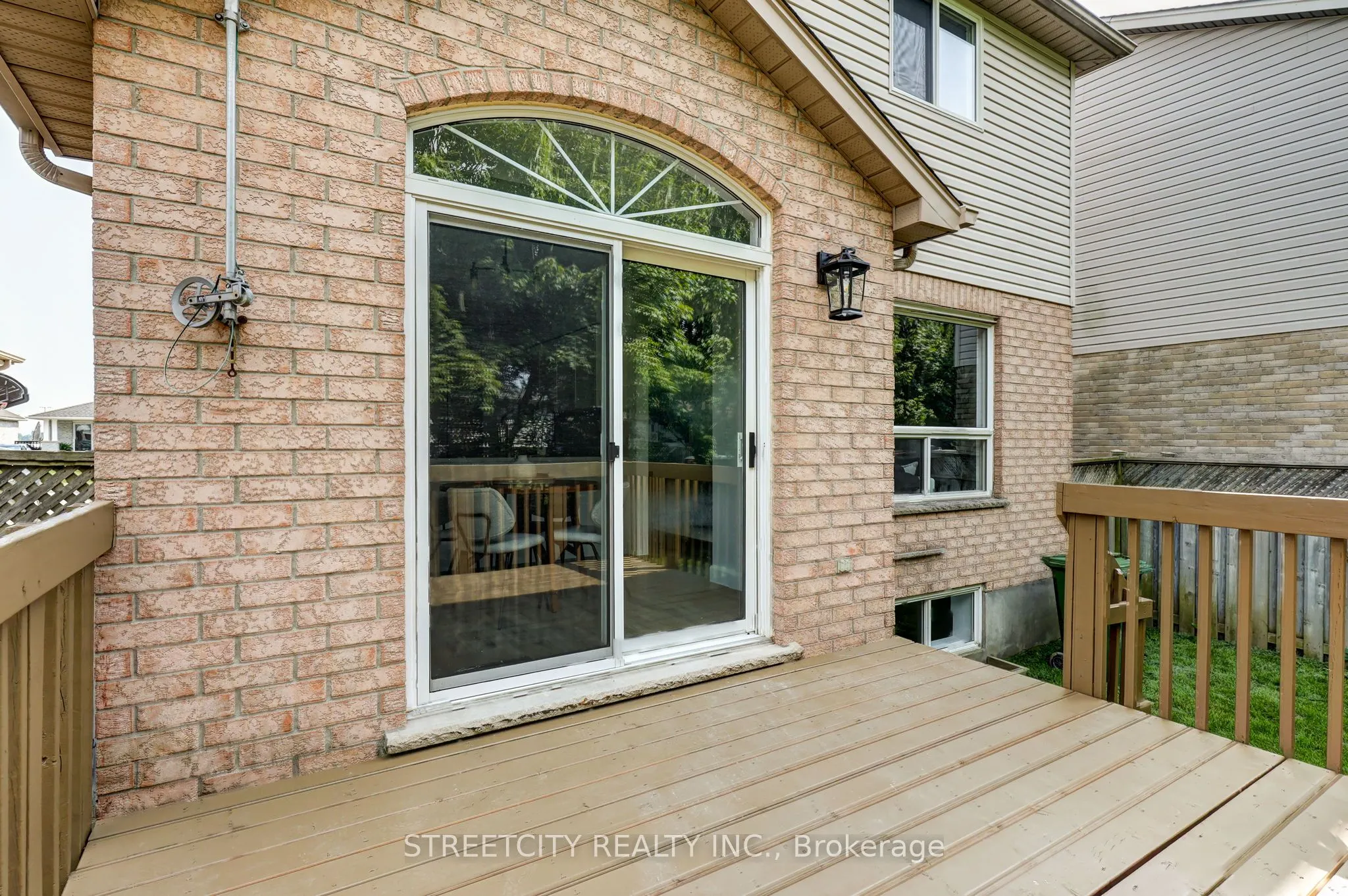 25 Axford Parkway