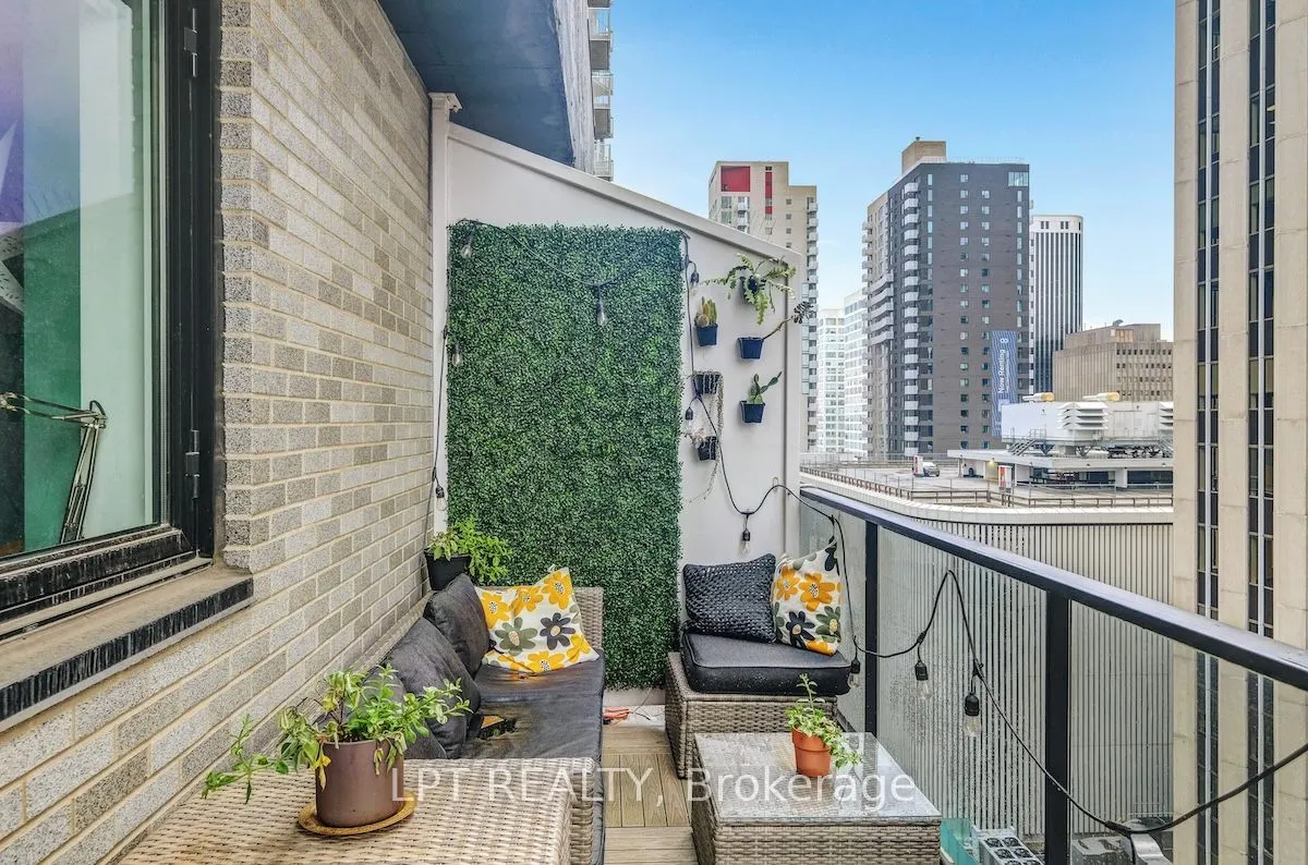 18 Nepean Street, #PH3
