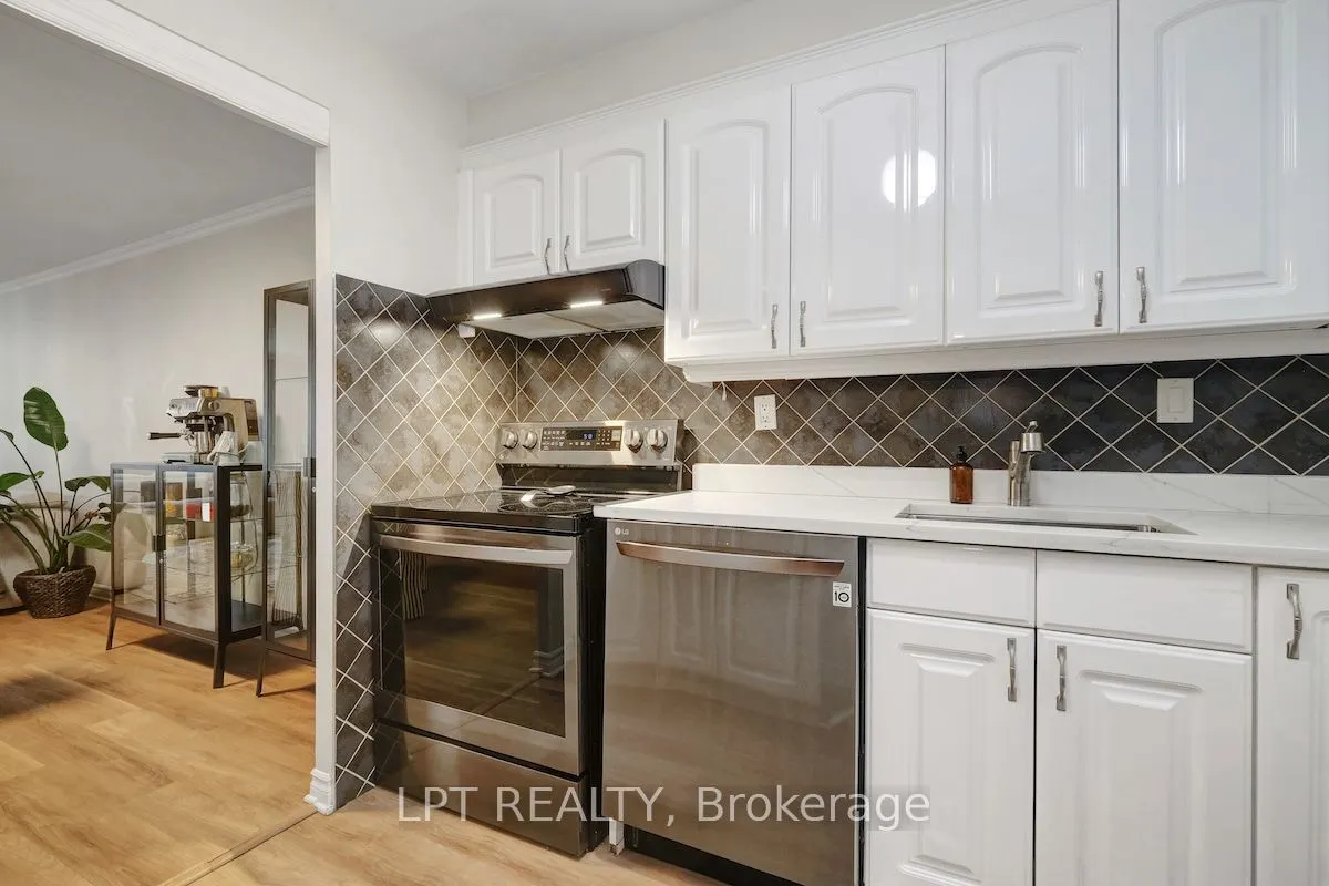 18 Nepean Street, #PH3