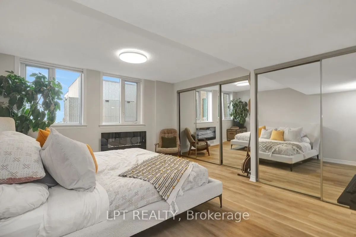 18 Nepean Street, #PH3