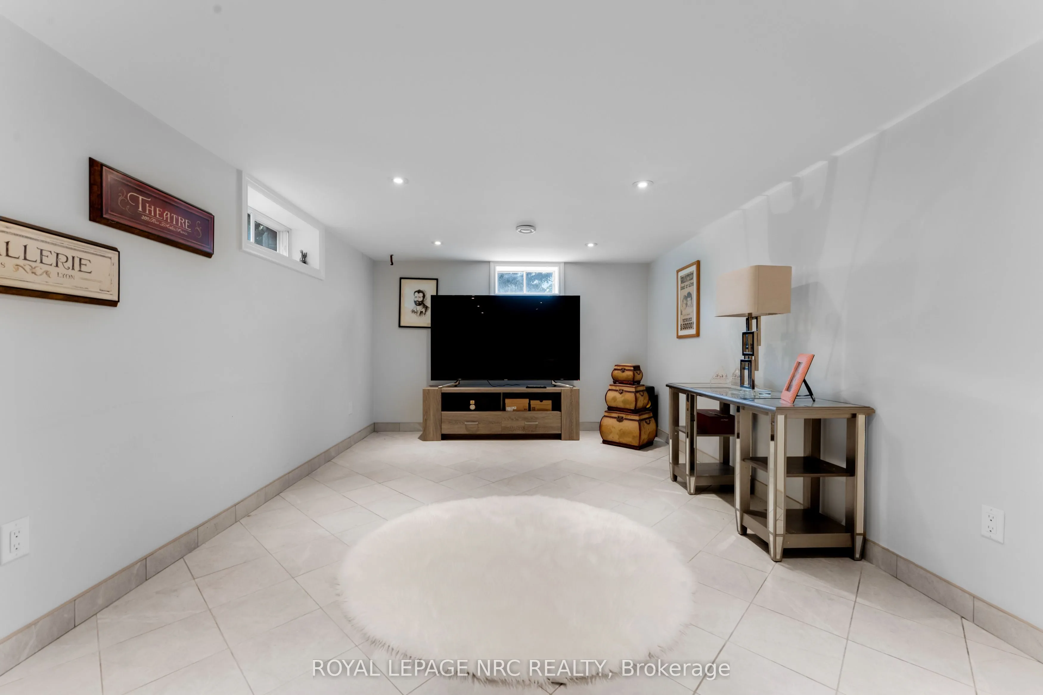 2435 Dorchester Road