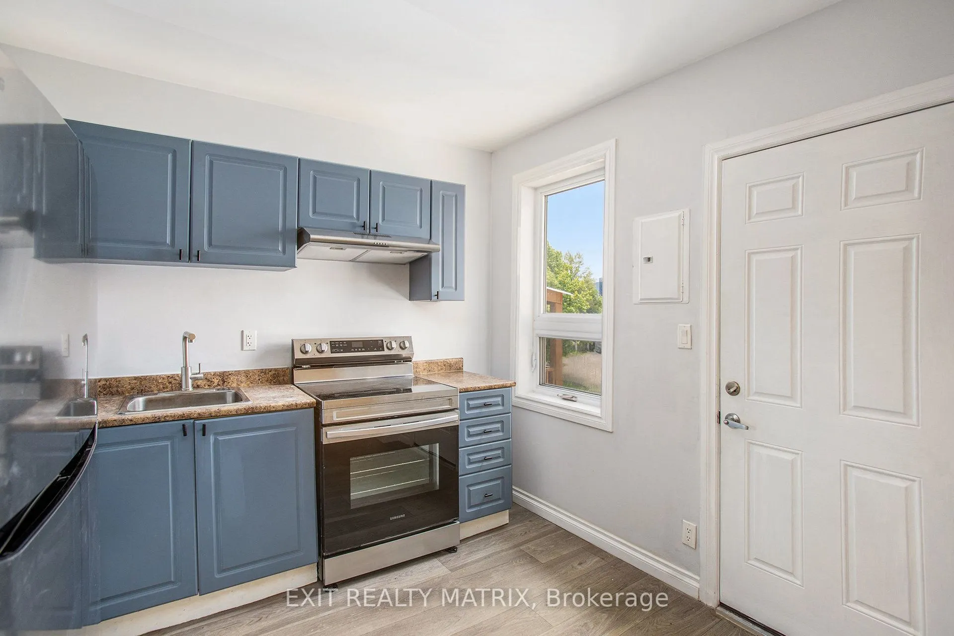 258 Park Street, #2
