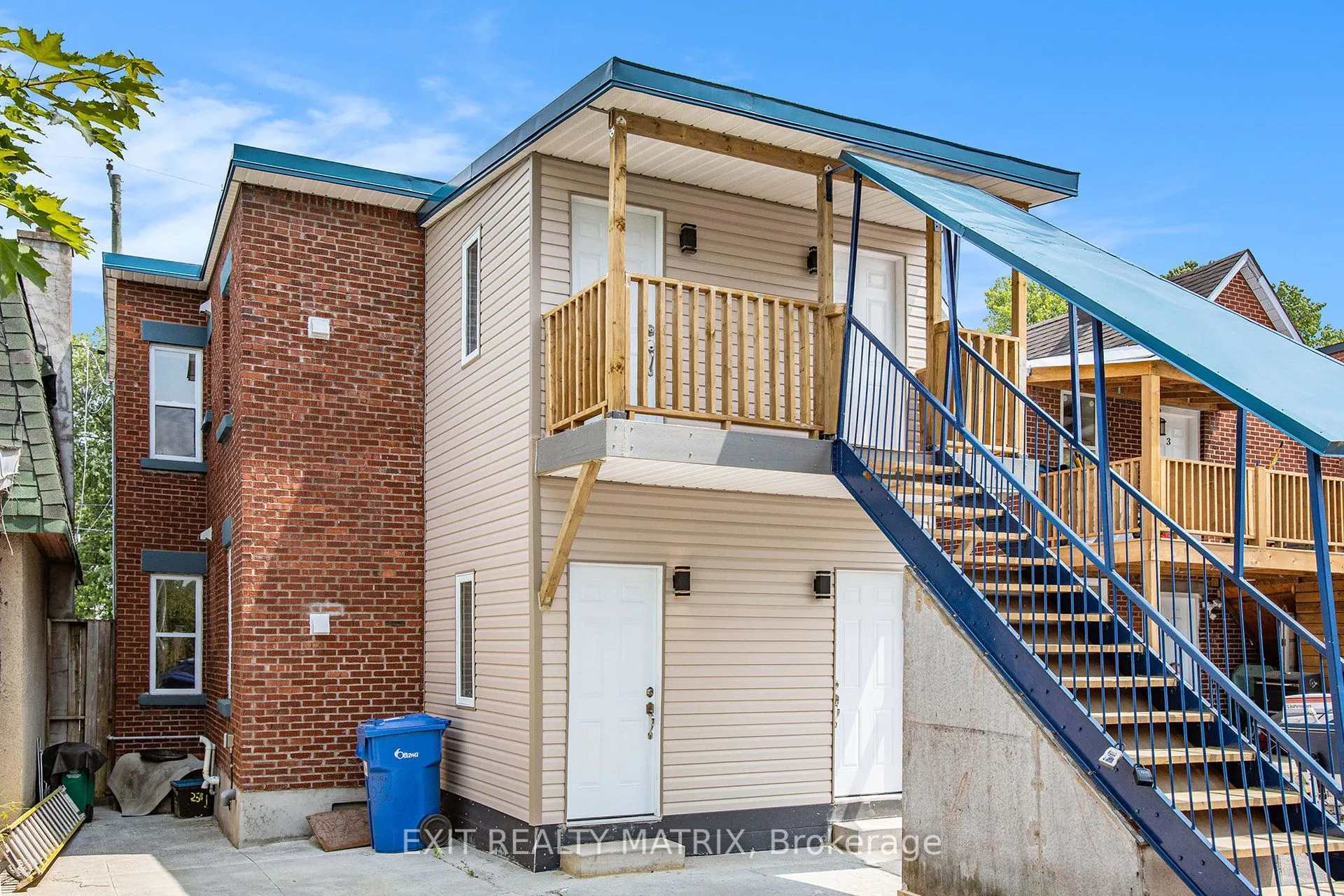 256 Park Street, #1