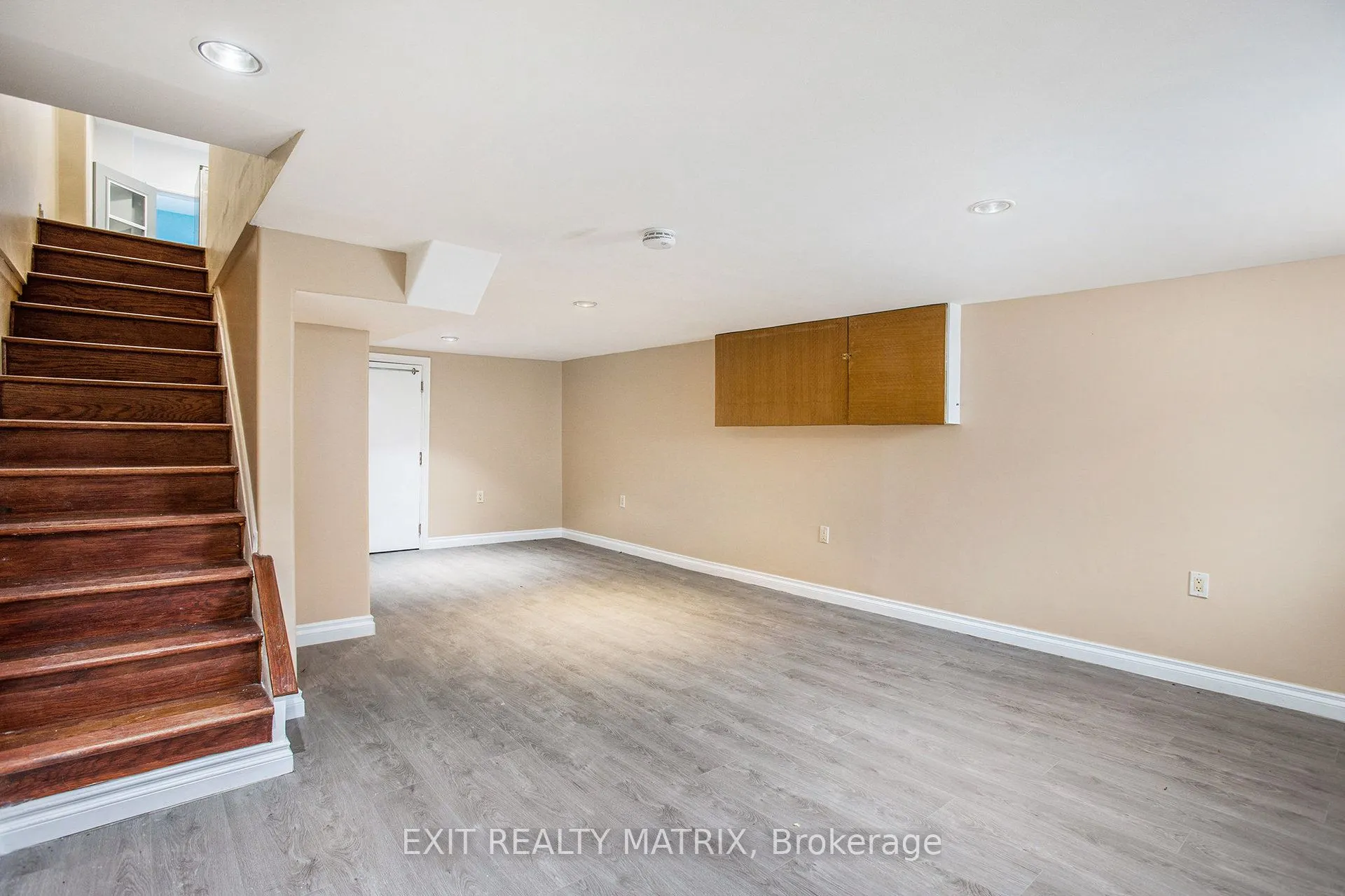256 Park Street, #1