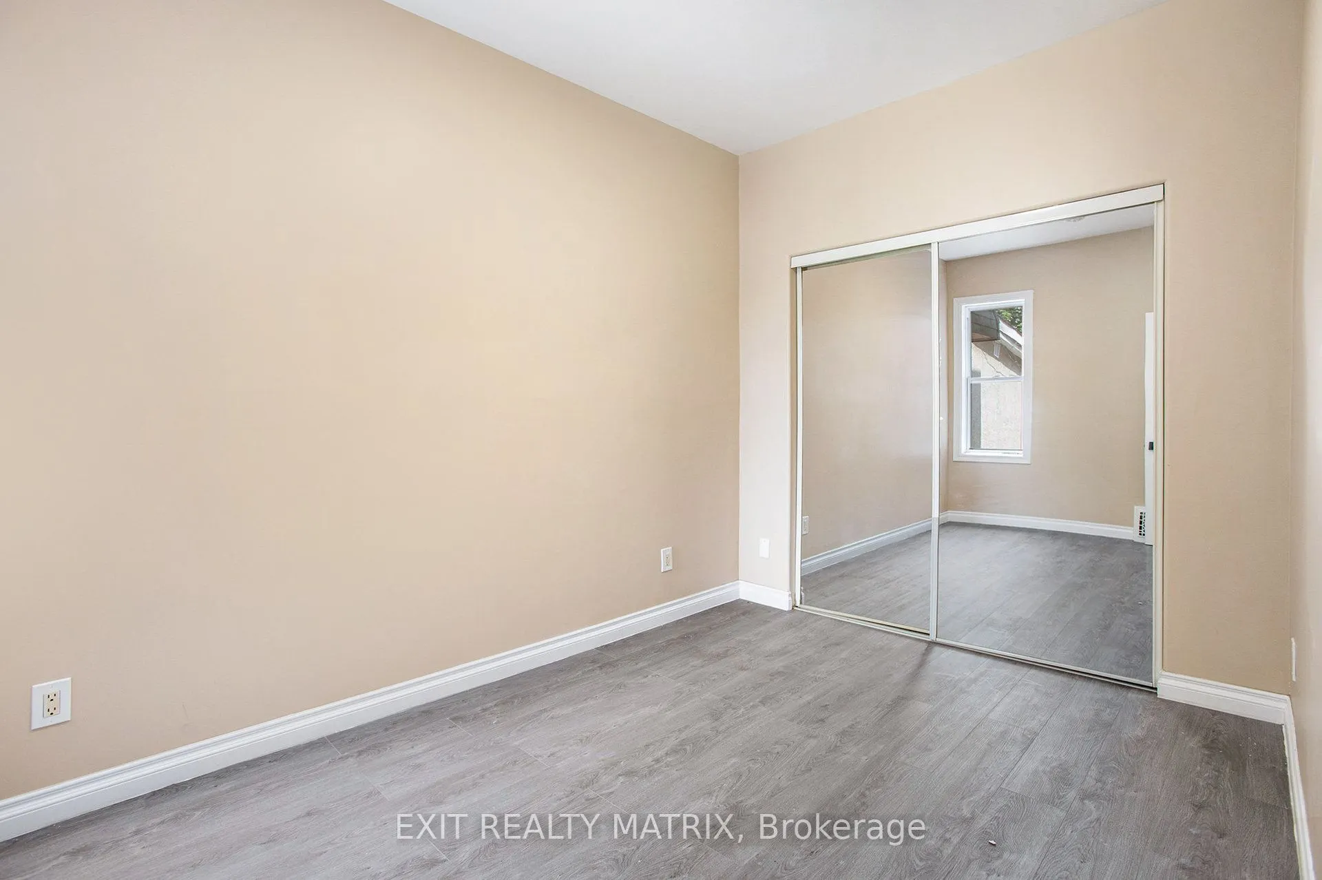 256 Park Street, #1