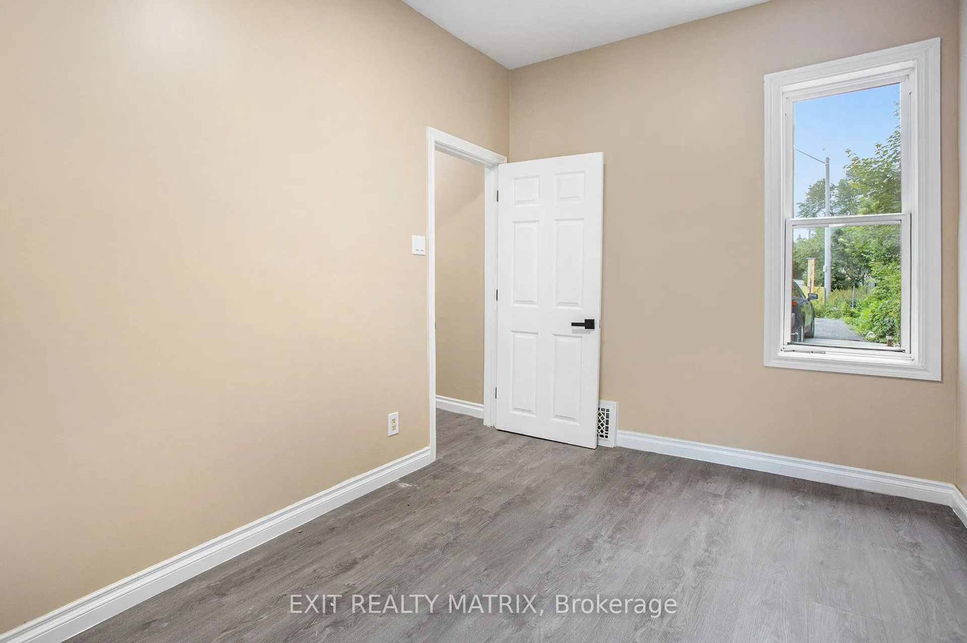 256 Park Street, #1