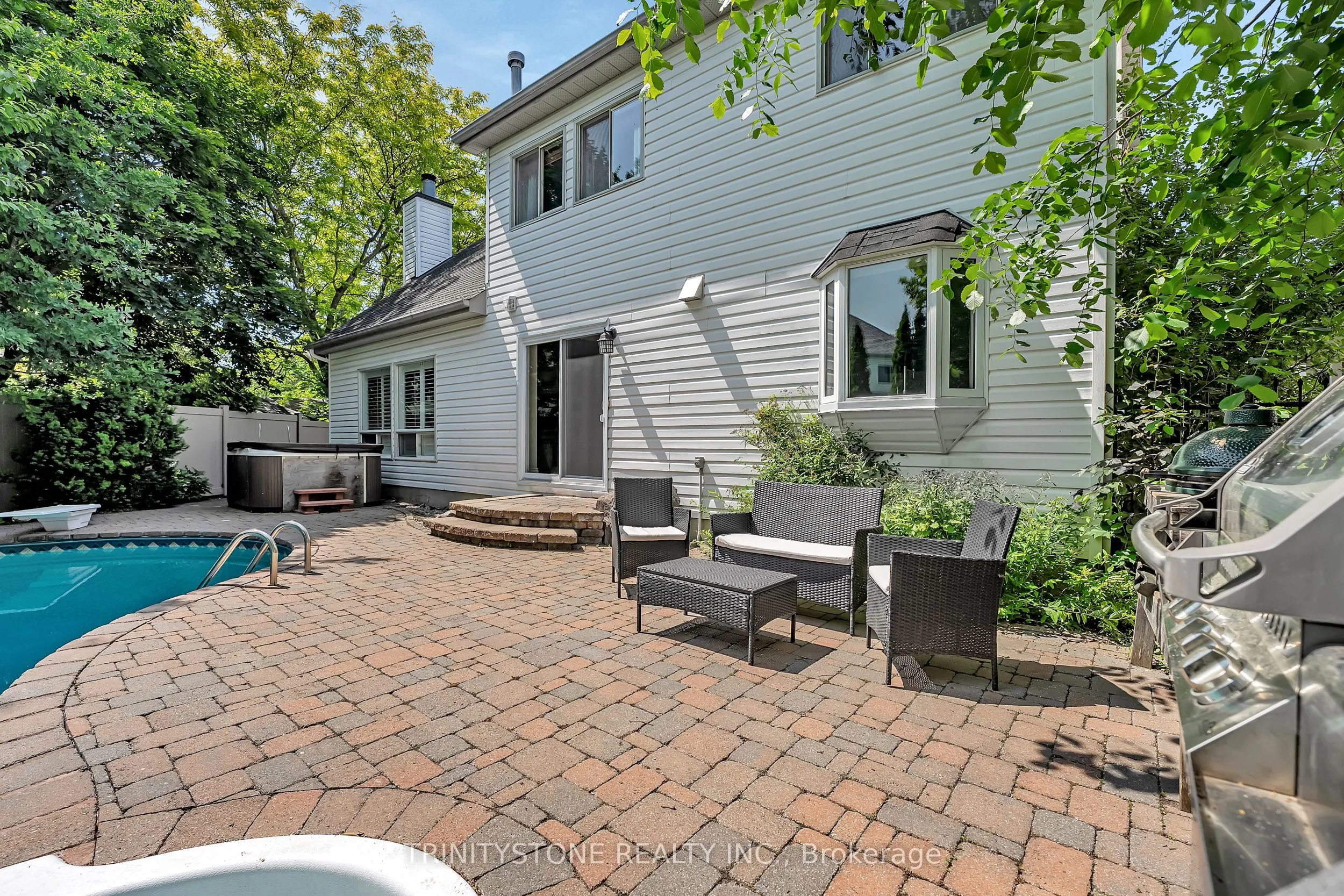 32 Kyle Avenue
