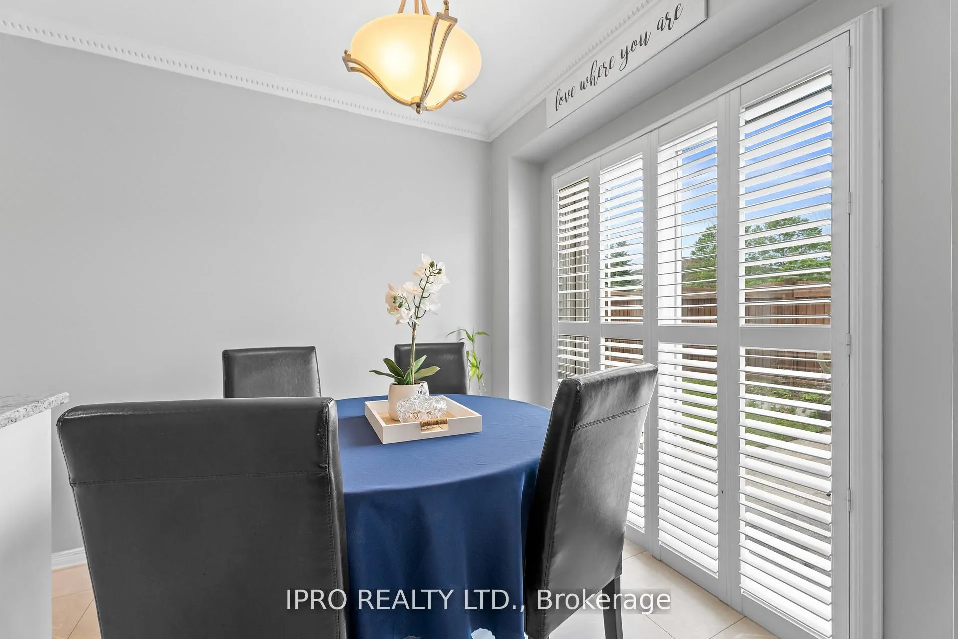 42 Meadow Wood Crescent