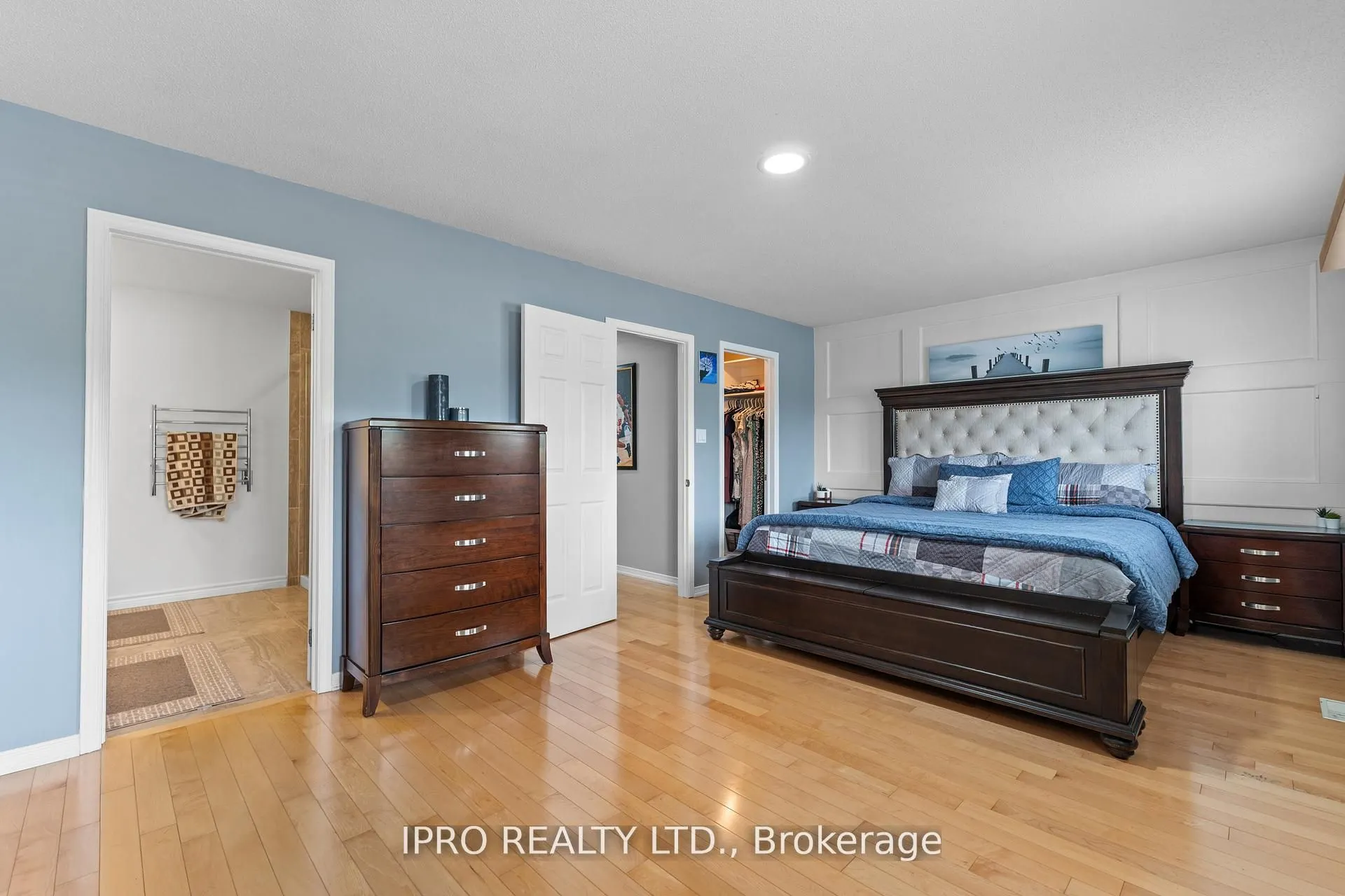42 Meadow Wood Crescent