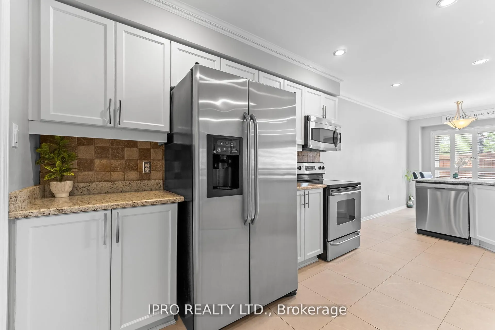 42 Meadow Wood Crescent