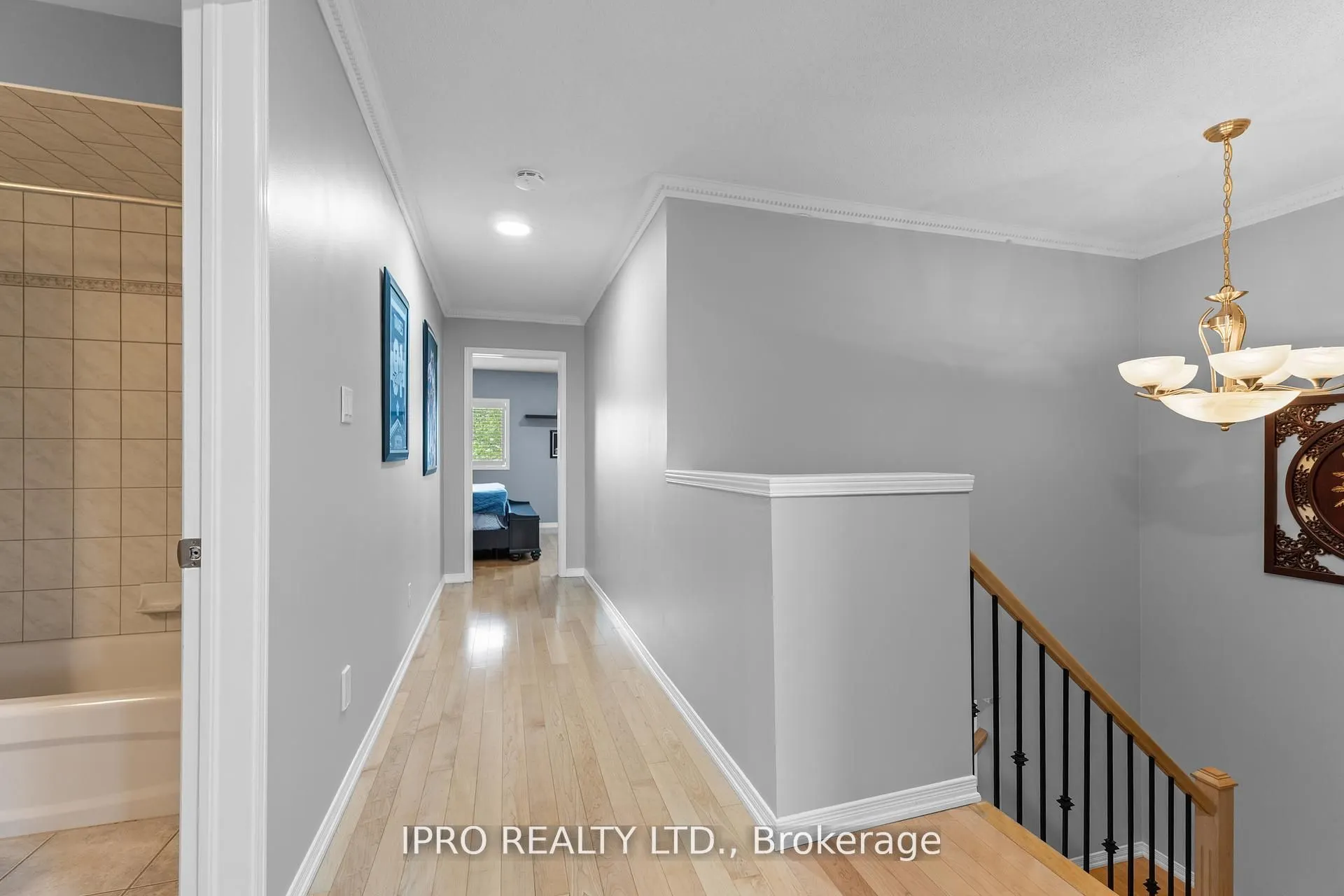 42 Meadow Wood Crescent