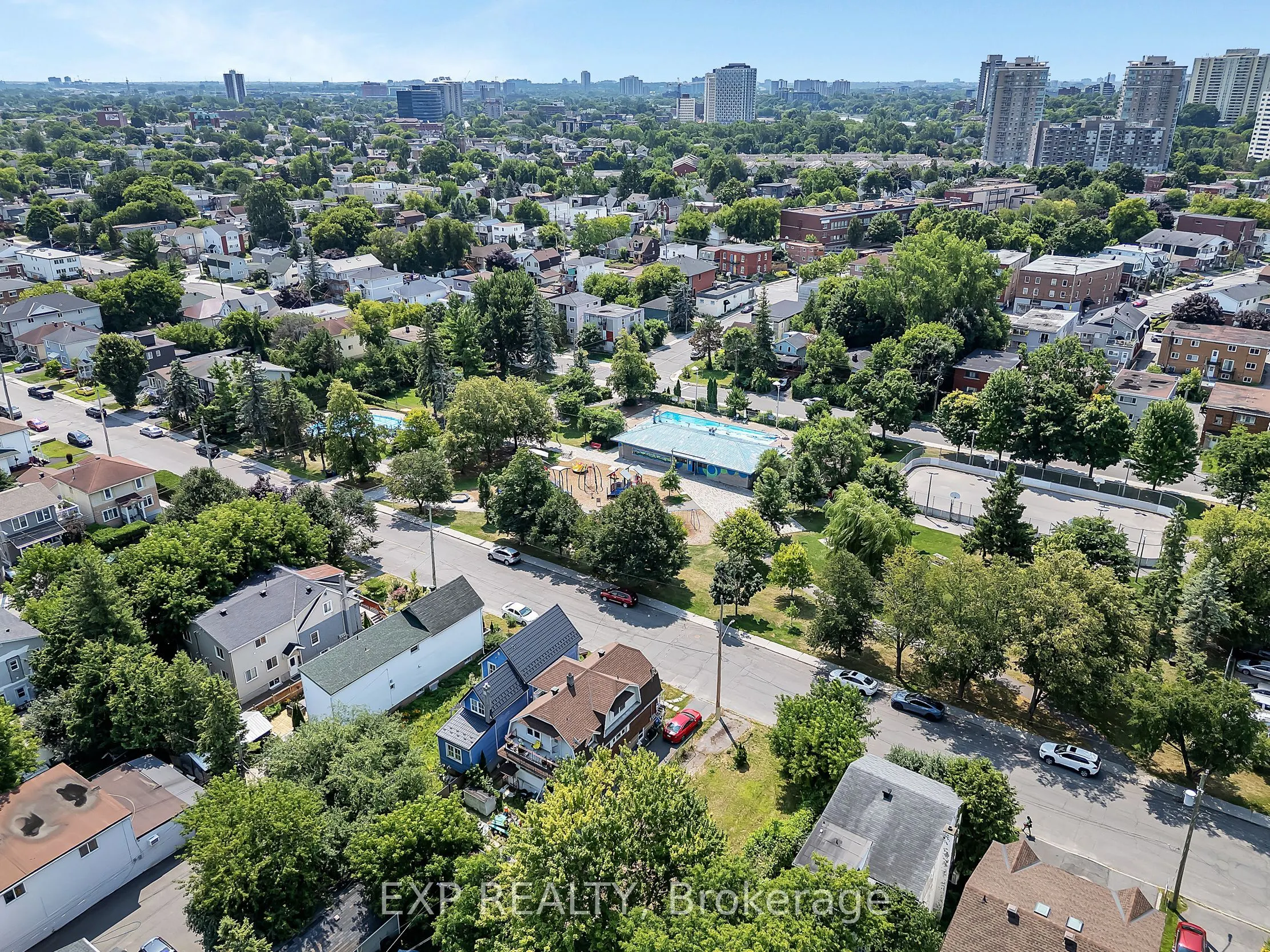 29 Marquette Avenue