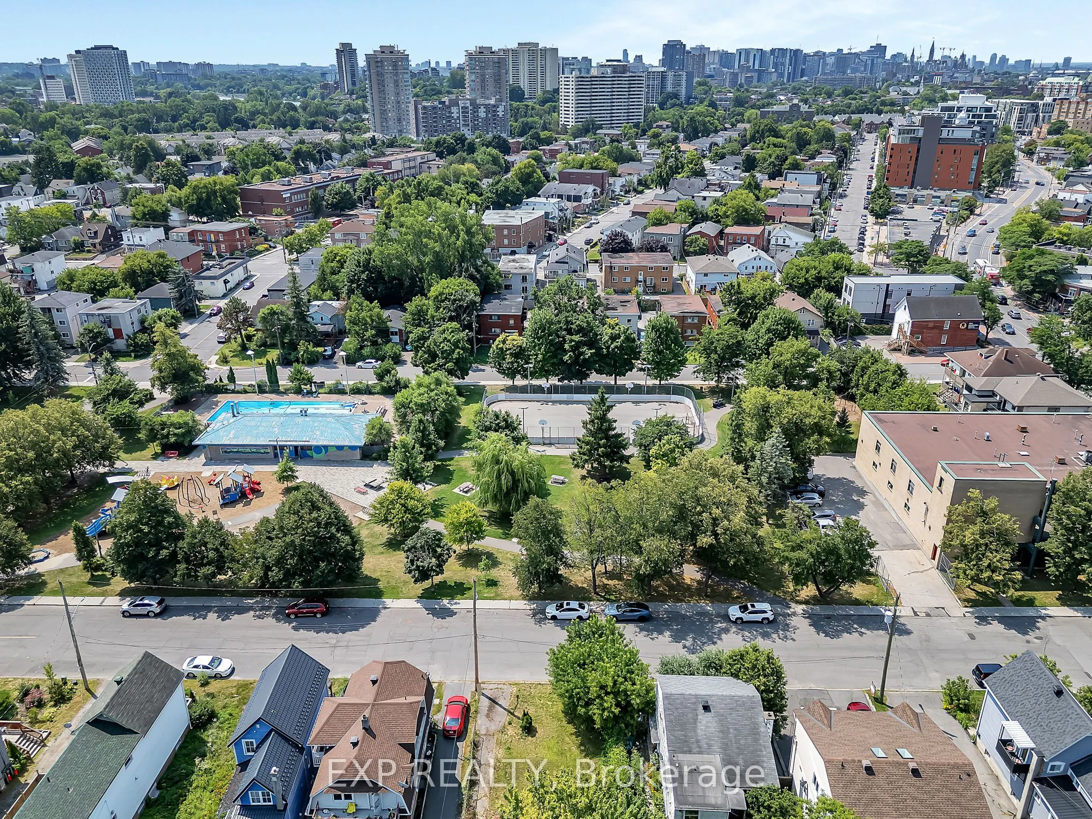 29 Marquette Avenue
