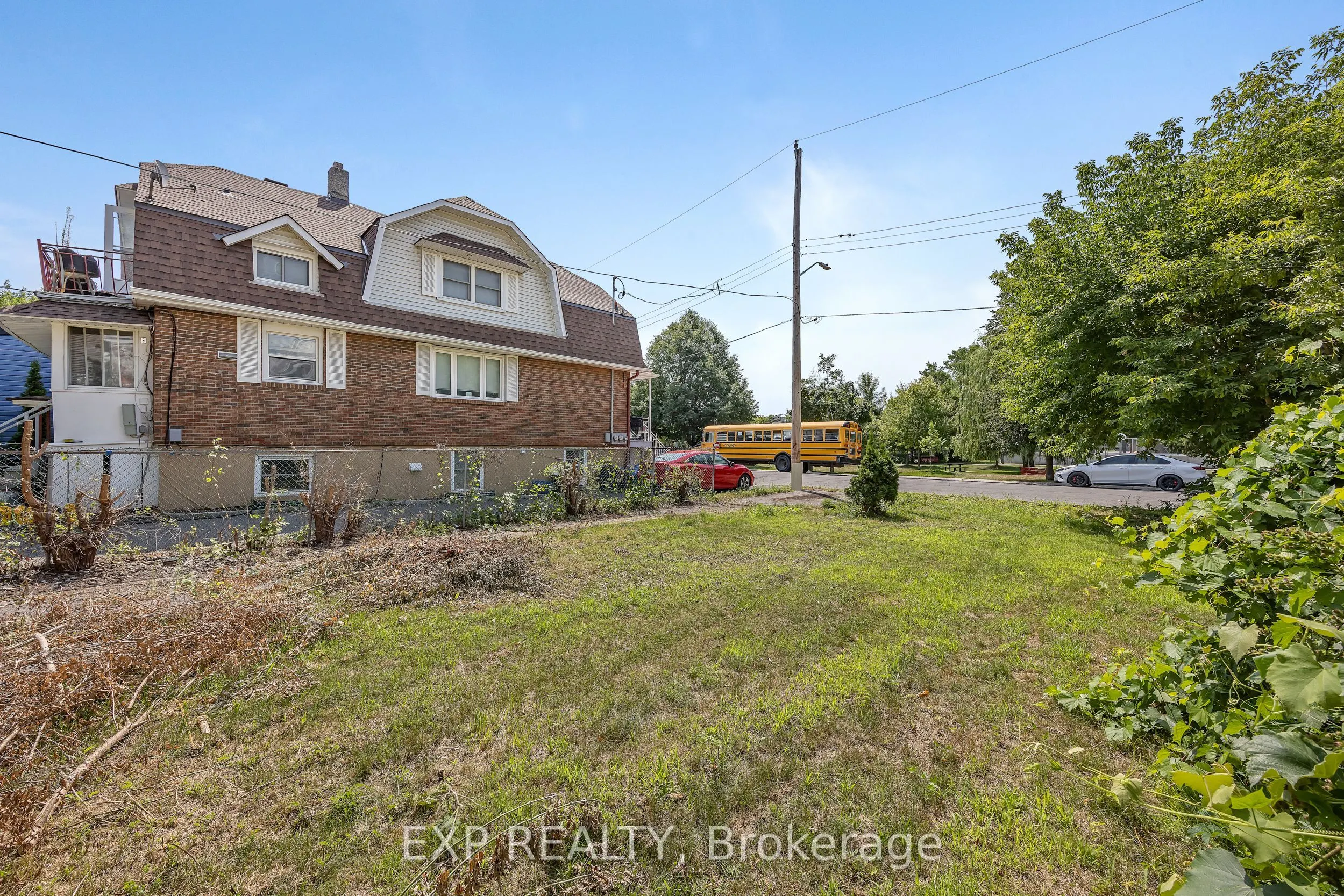 29 Marquette Avenue