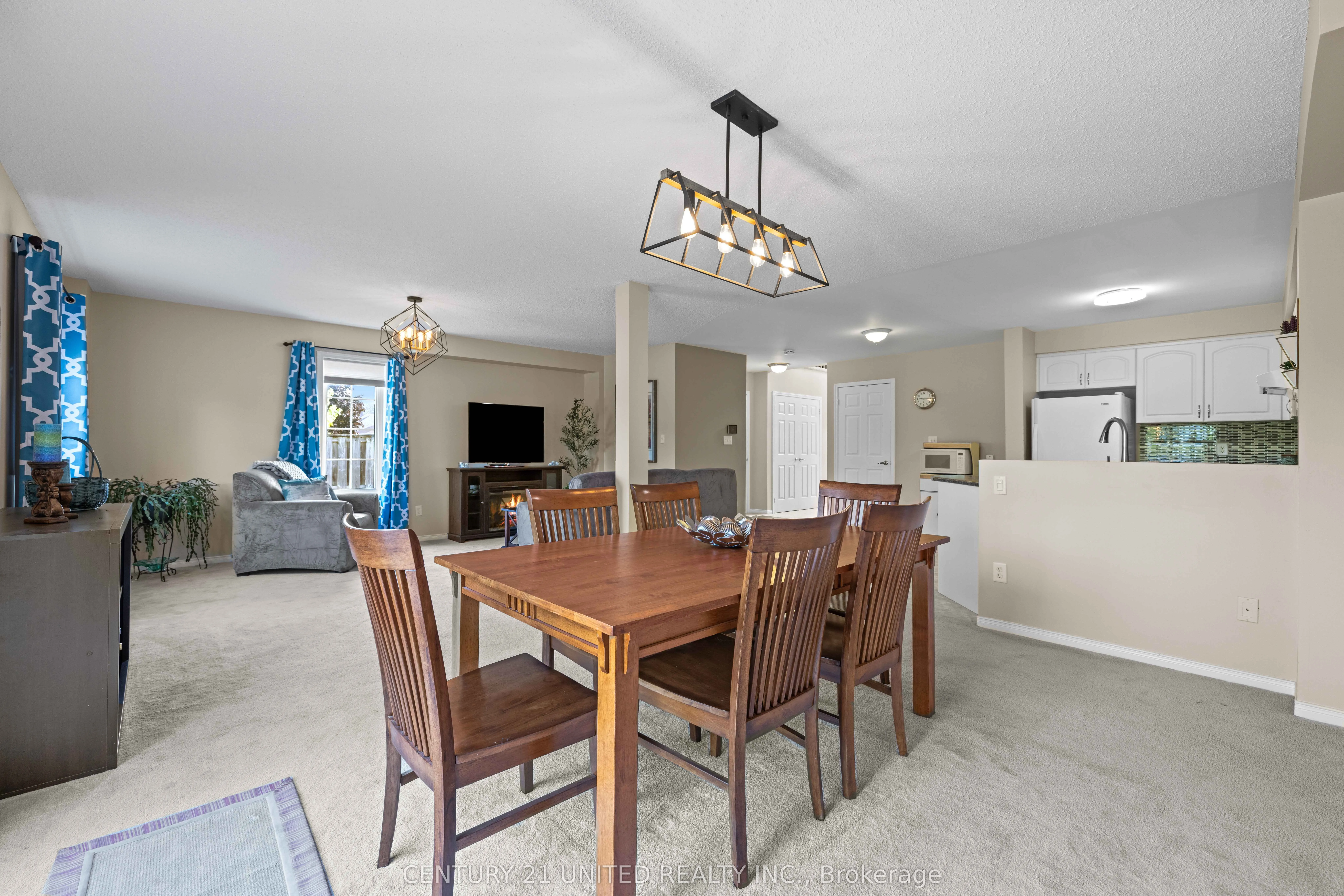 1489 Tamblin Way