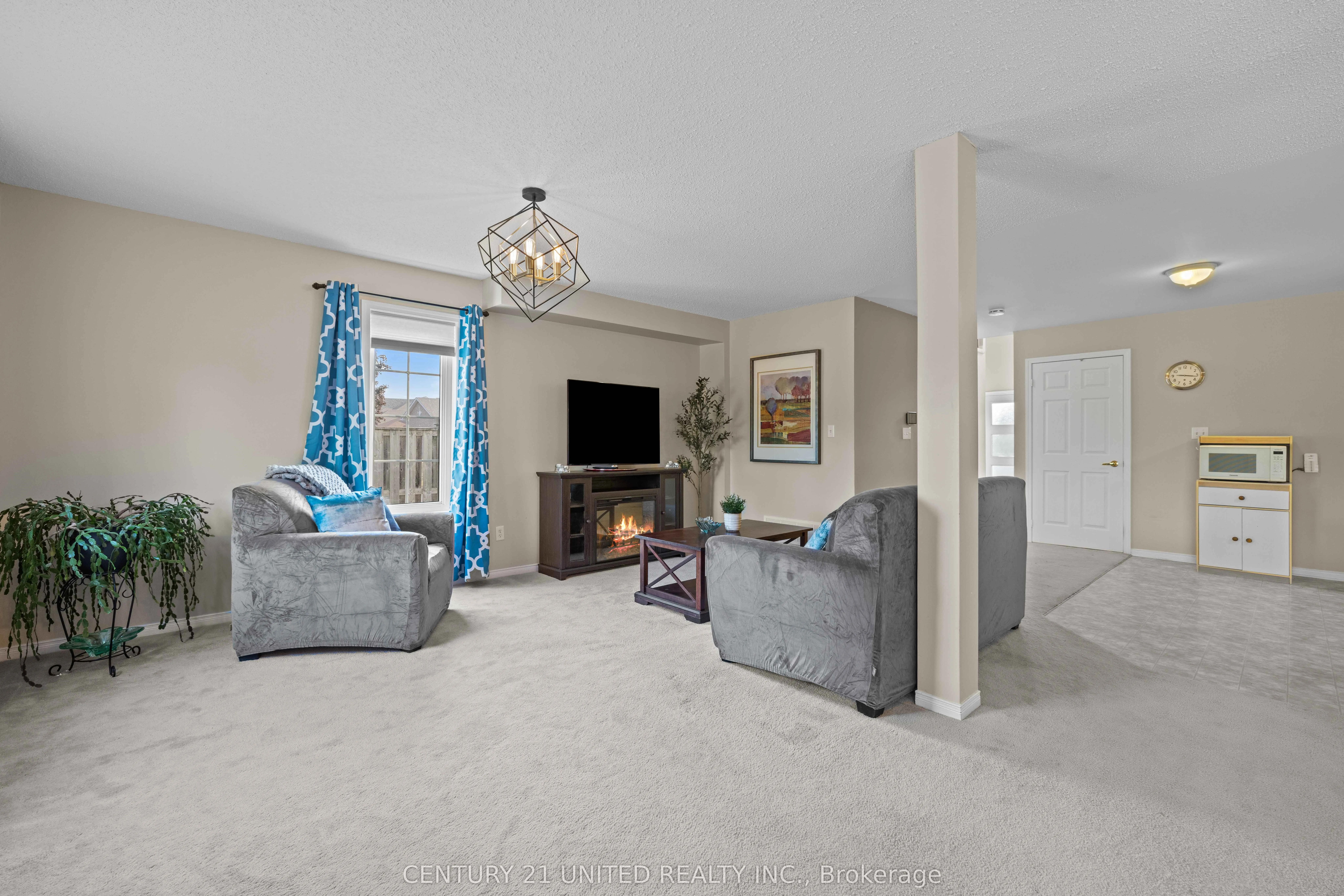 1489 Tamblin Way
