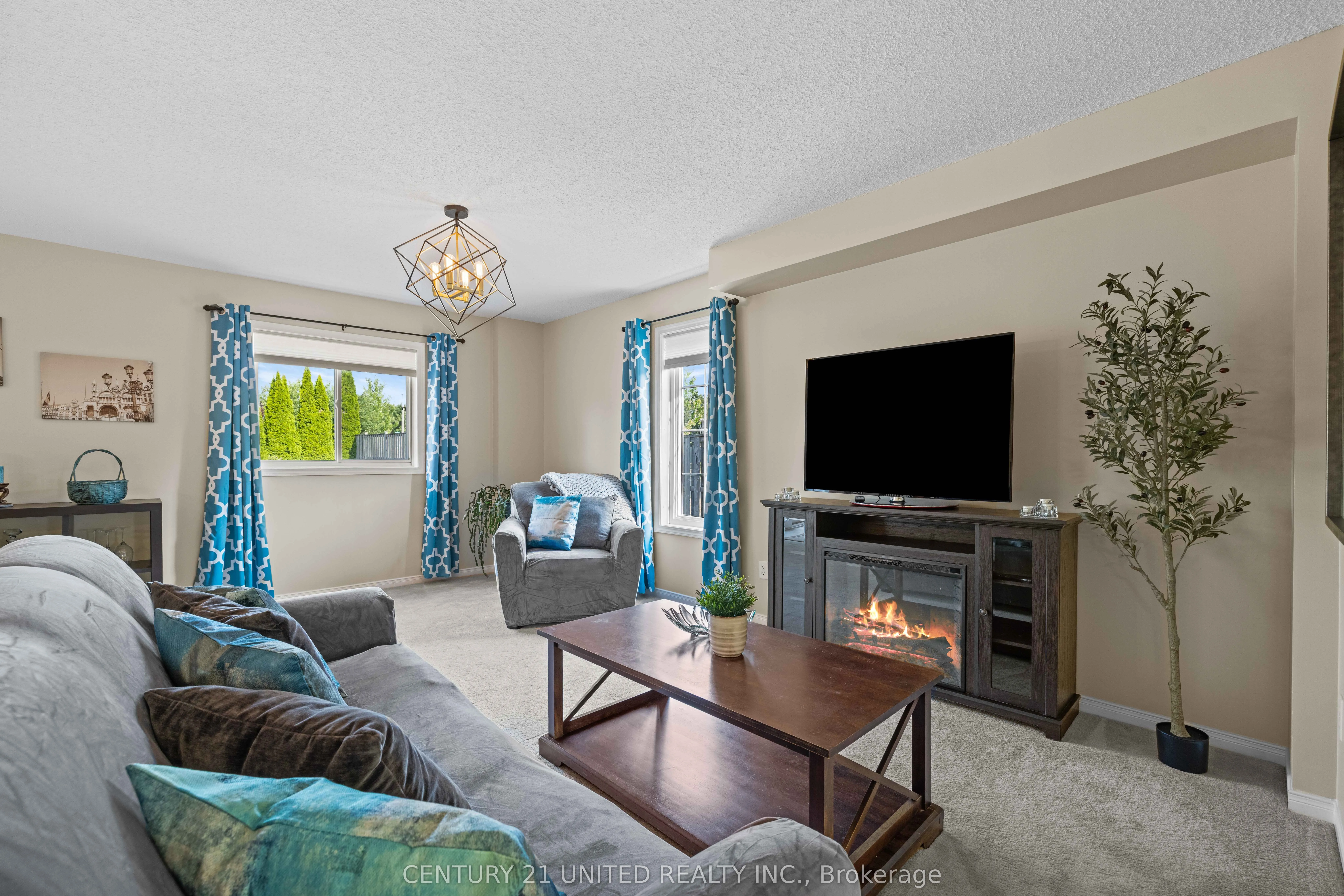 1489 Tamblin Way