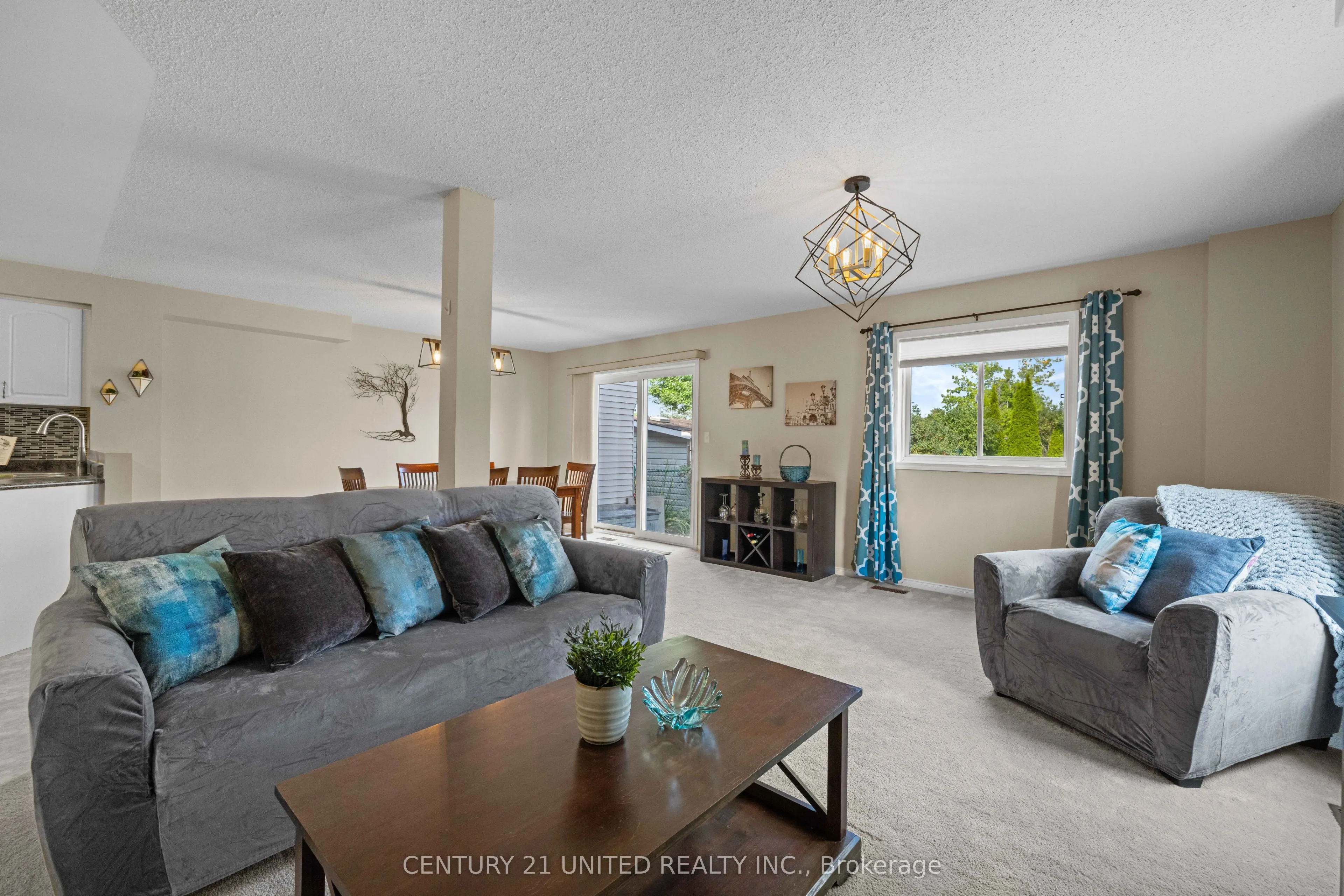 1489 Tamblin Way
