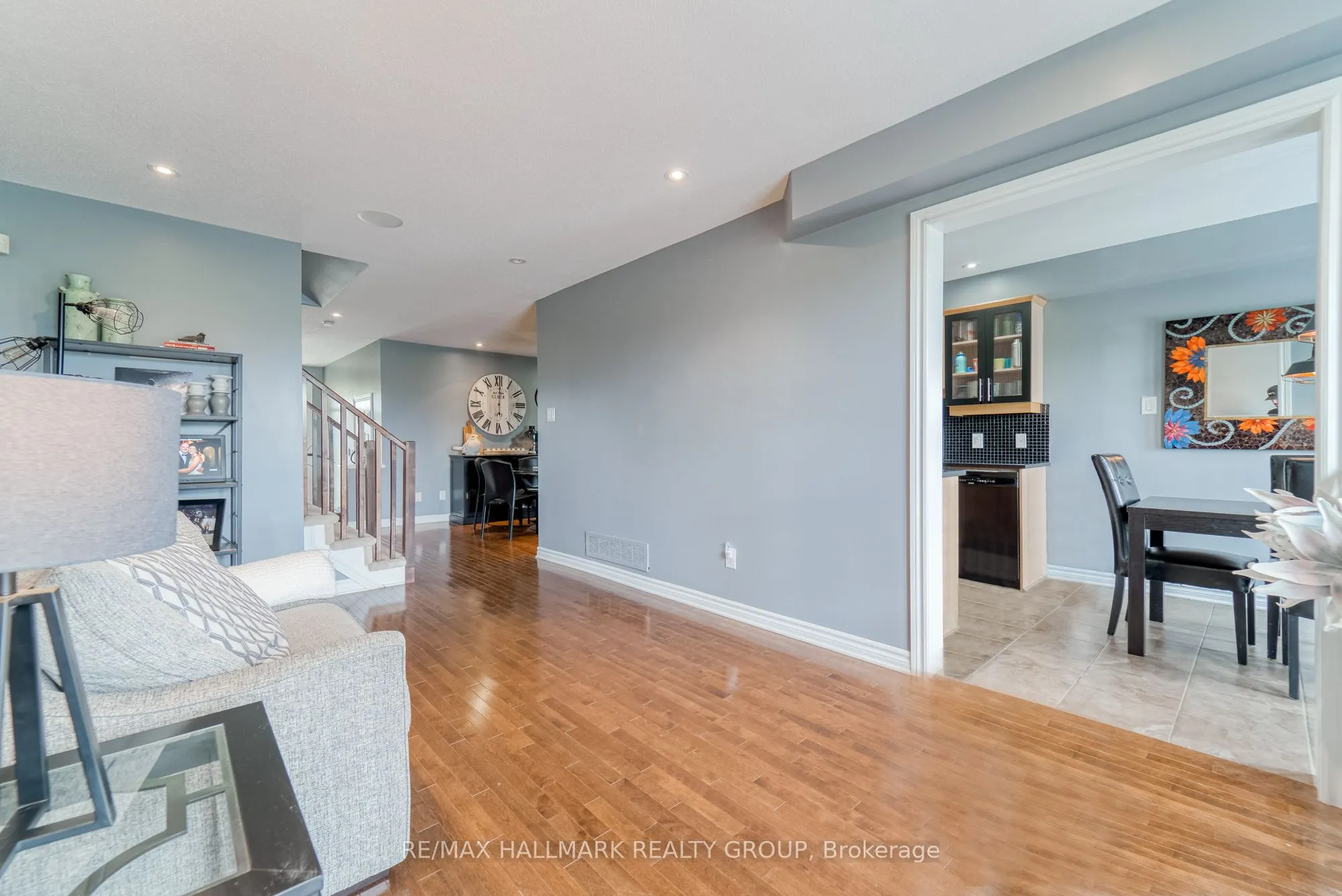 228 Eye Bright Crescent