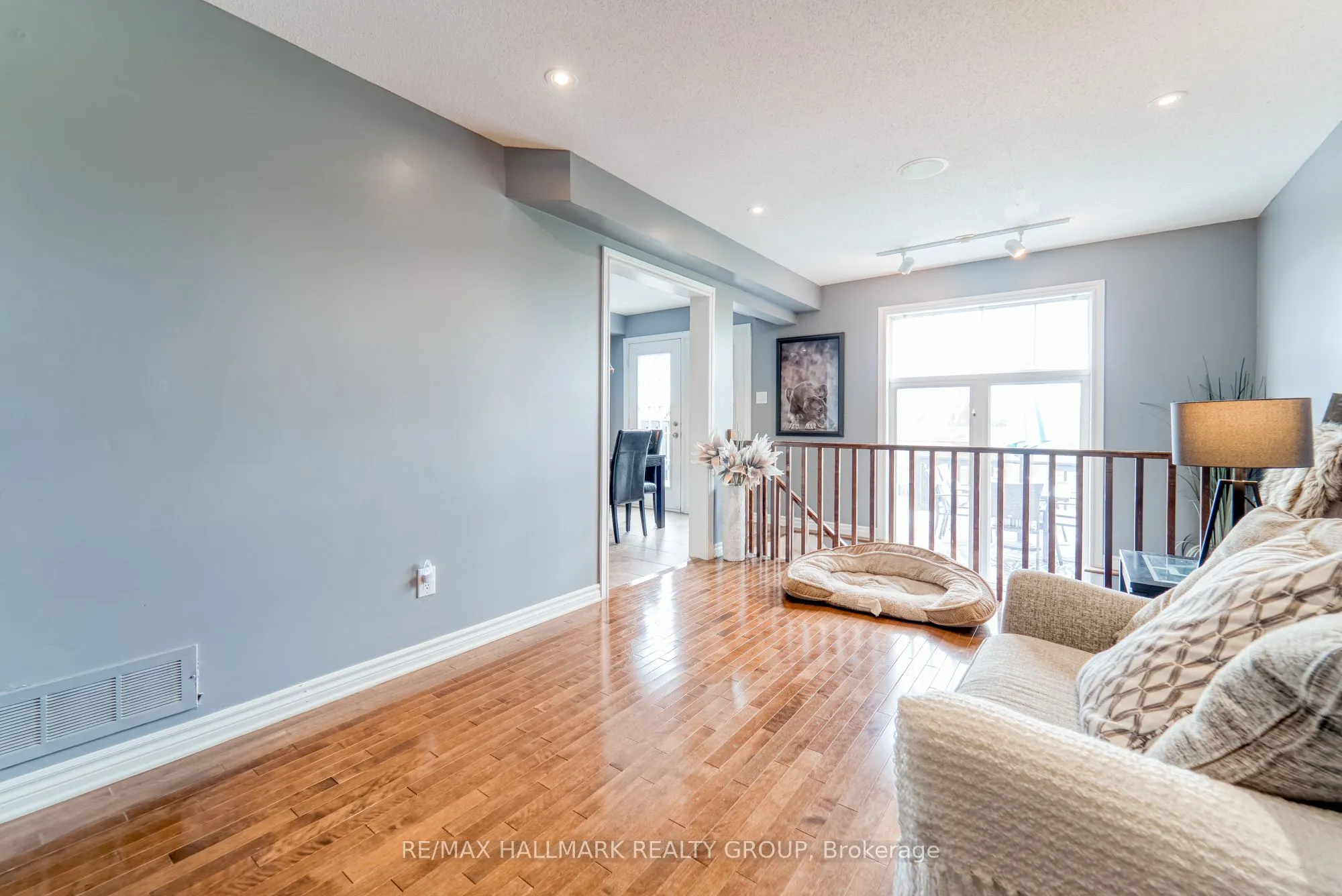 228 Eye Bright Crescent