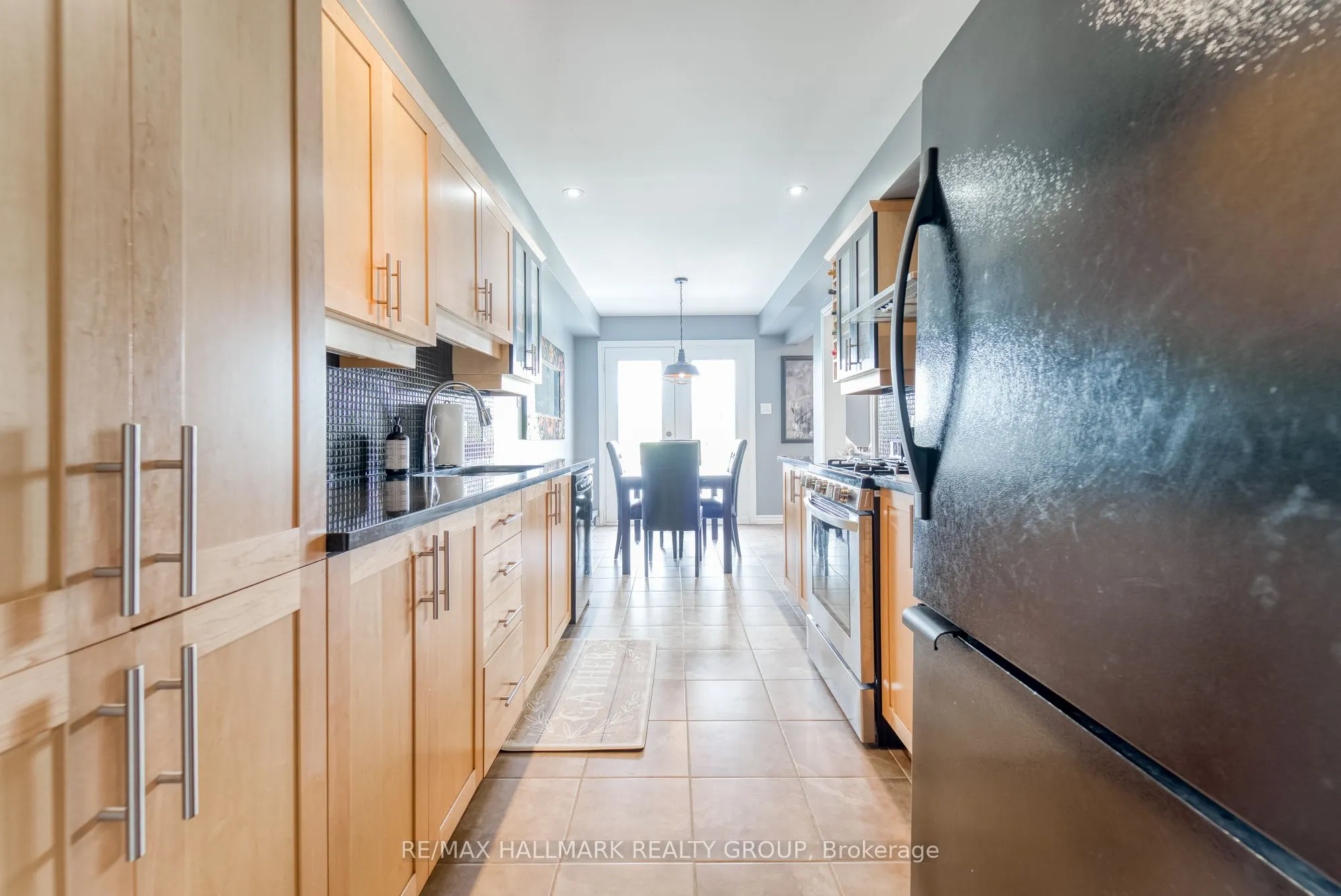 228 Eye Bright Crescent