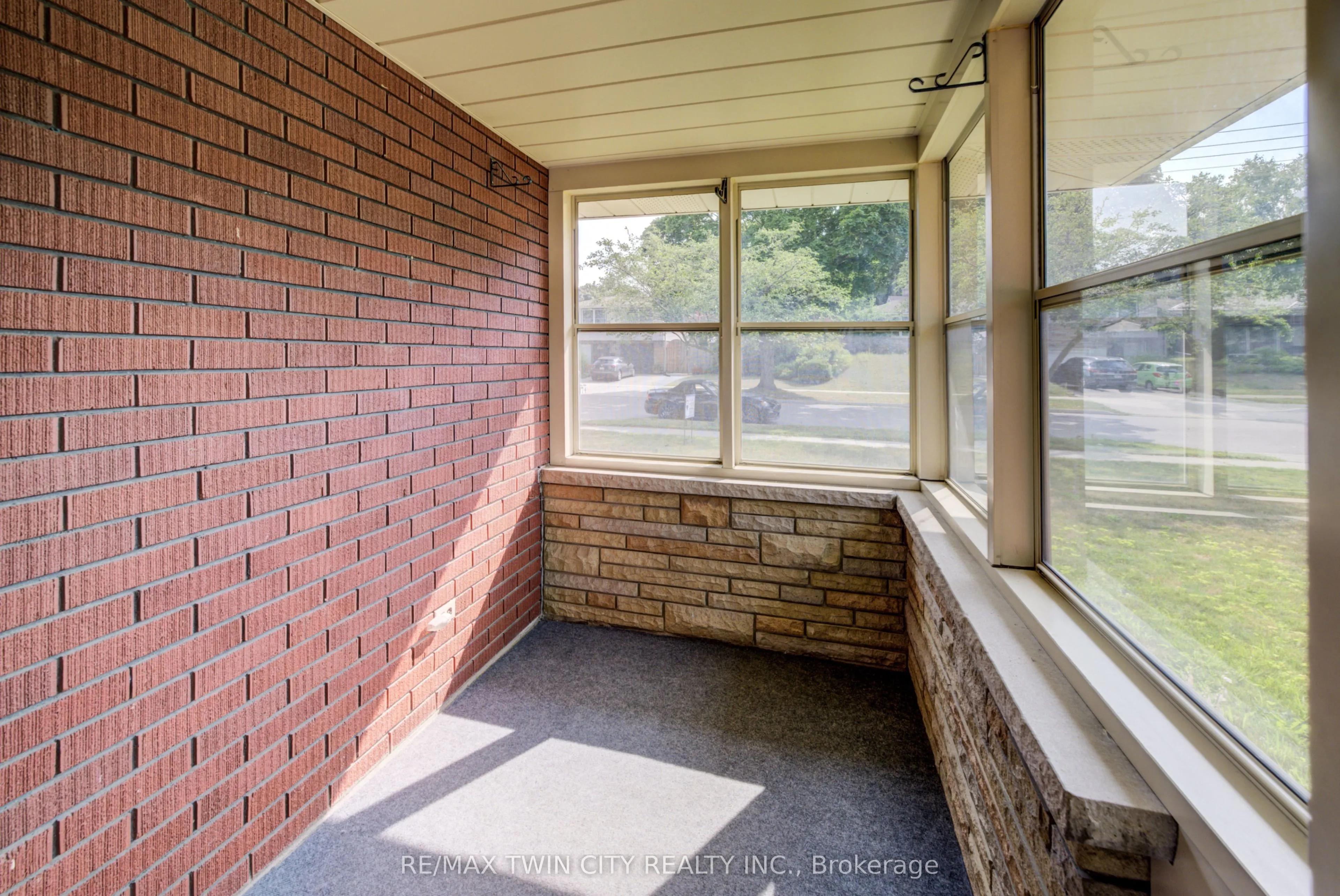 74 Lakeside Drive