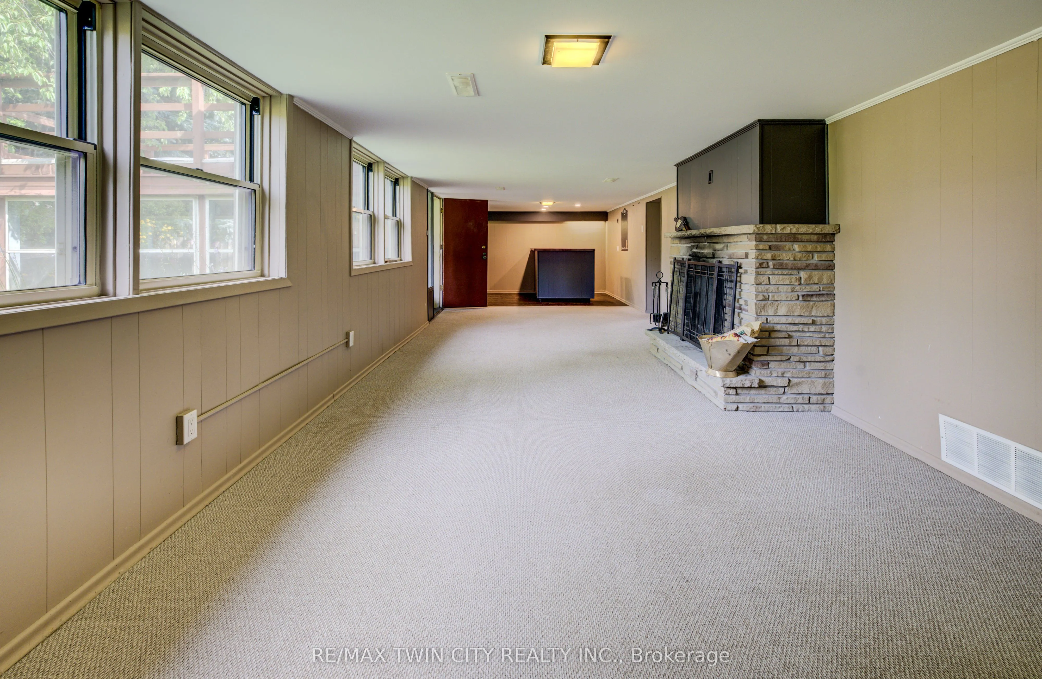 74 Lakeside Drive