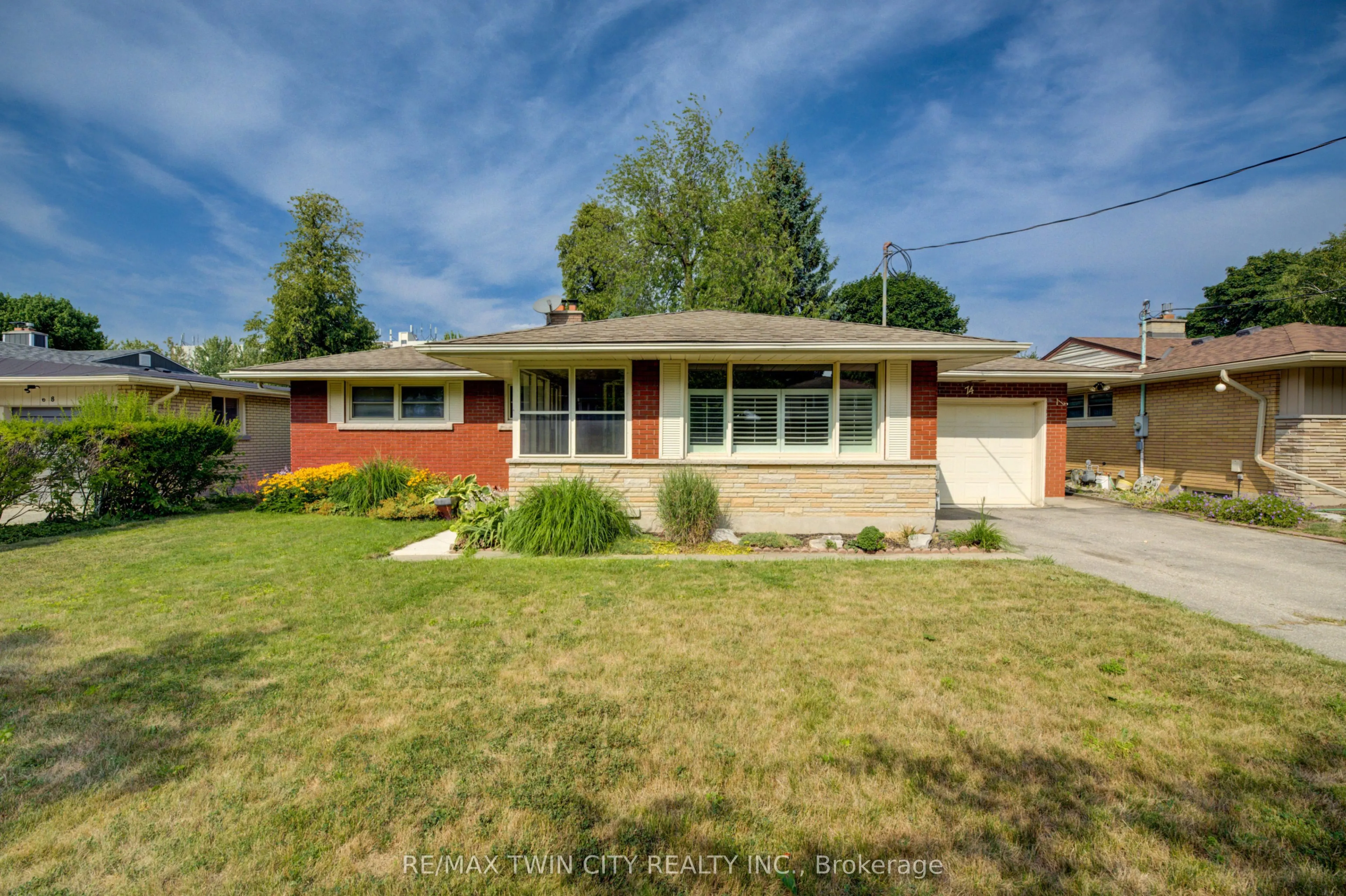 74 Lakeside Drive
