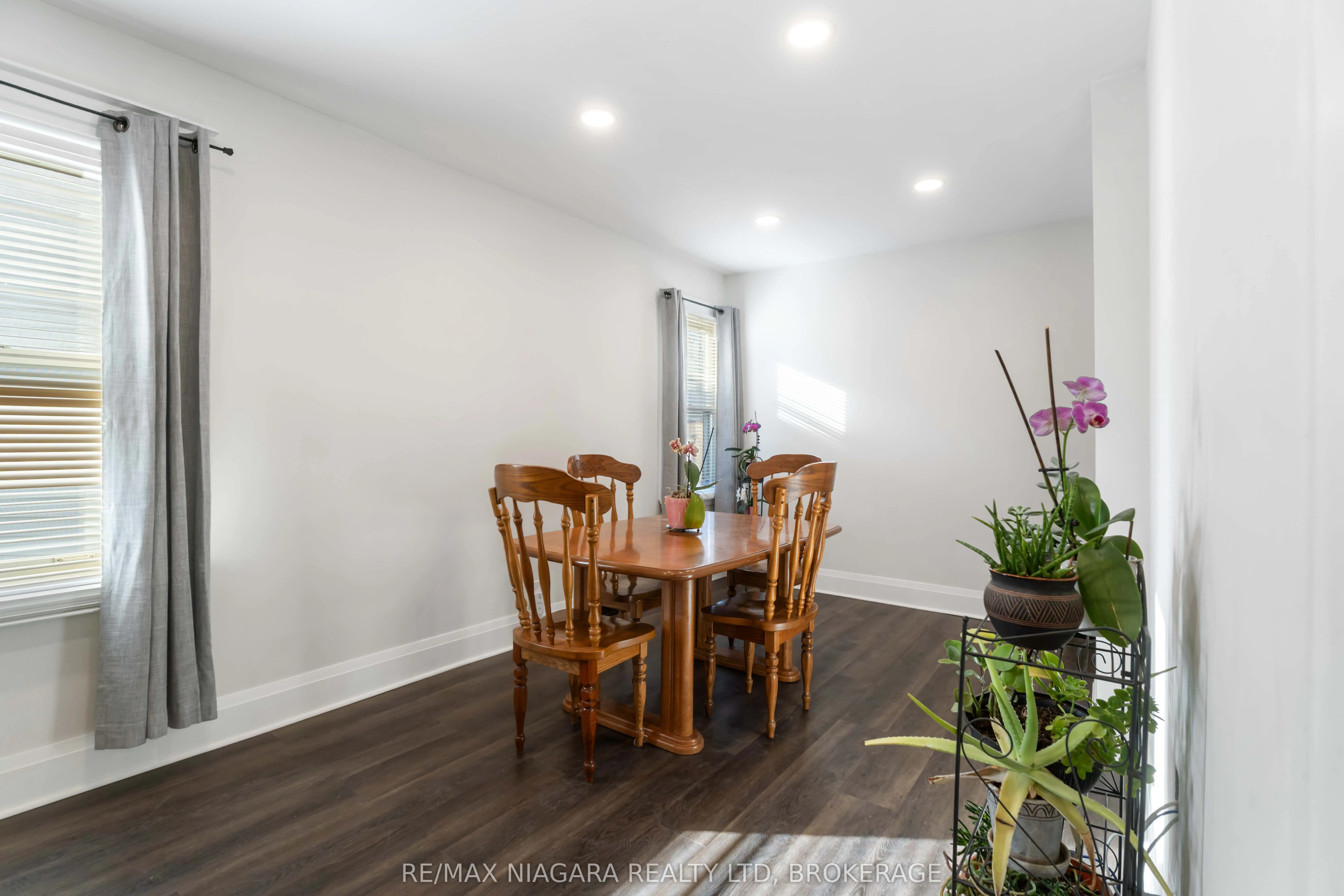 22 Bertram Street