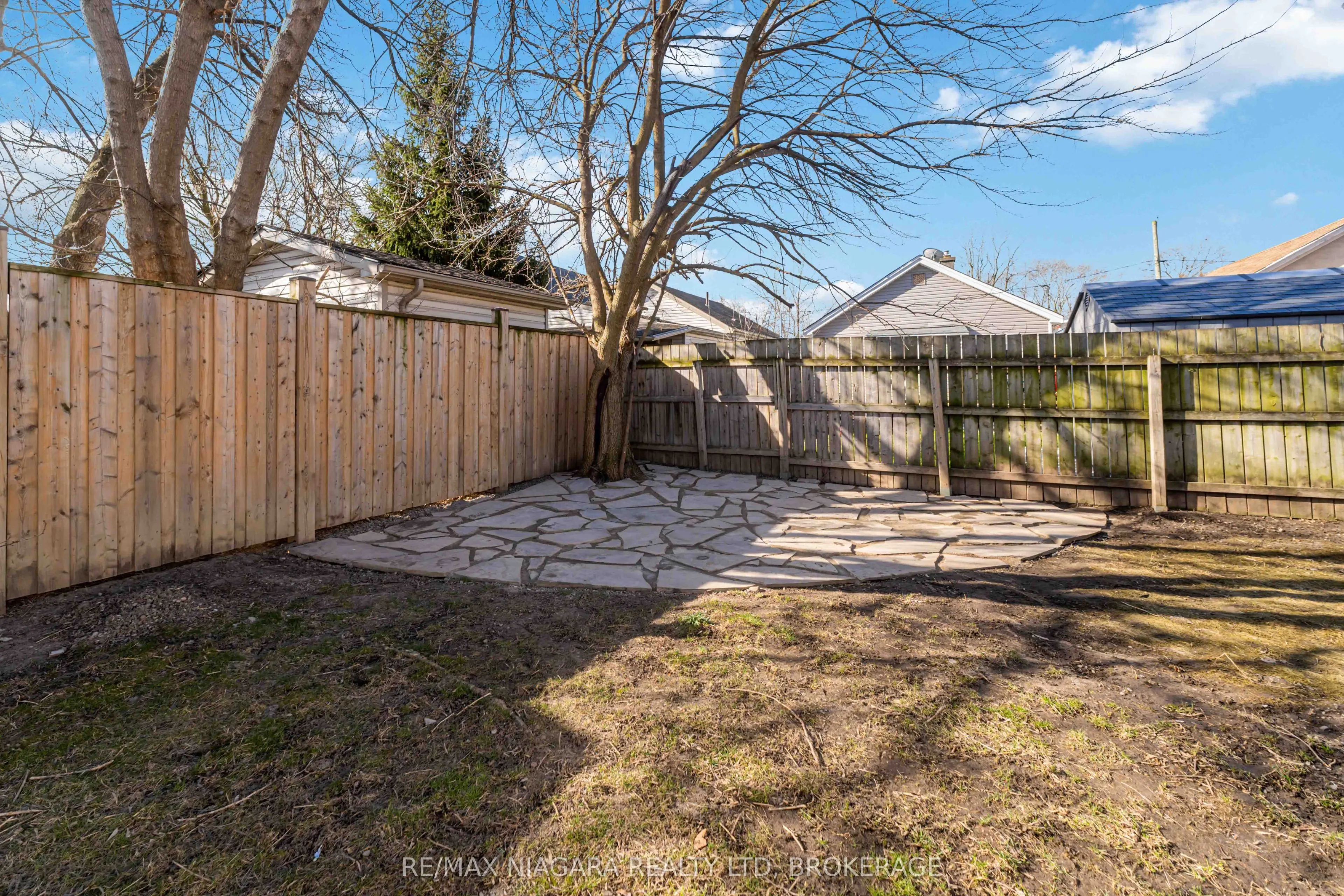 22 Bertram Street
