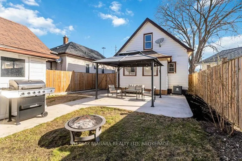 22 Bertram Street