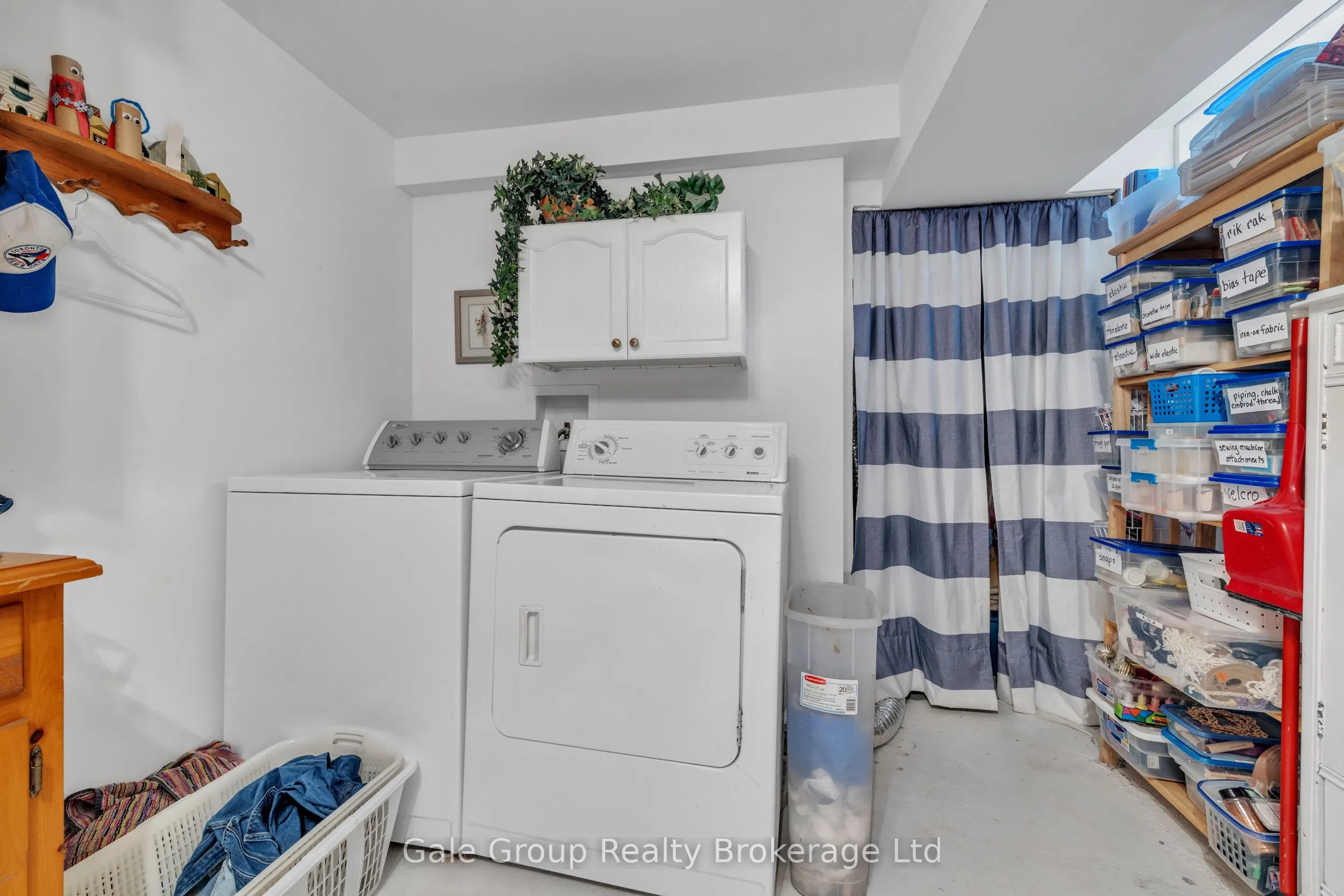 997 Vanier Avenue