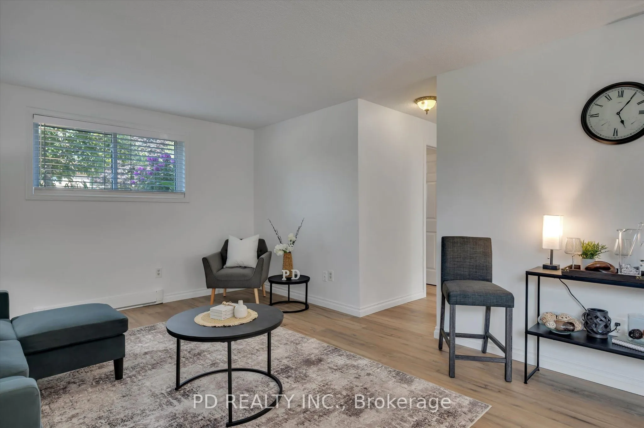 102 Rita Crescent, #C