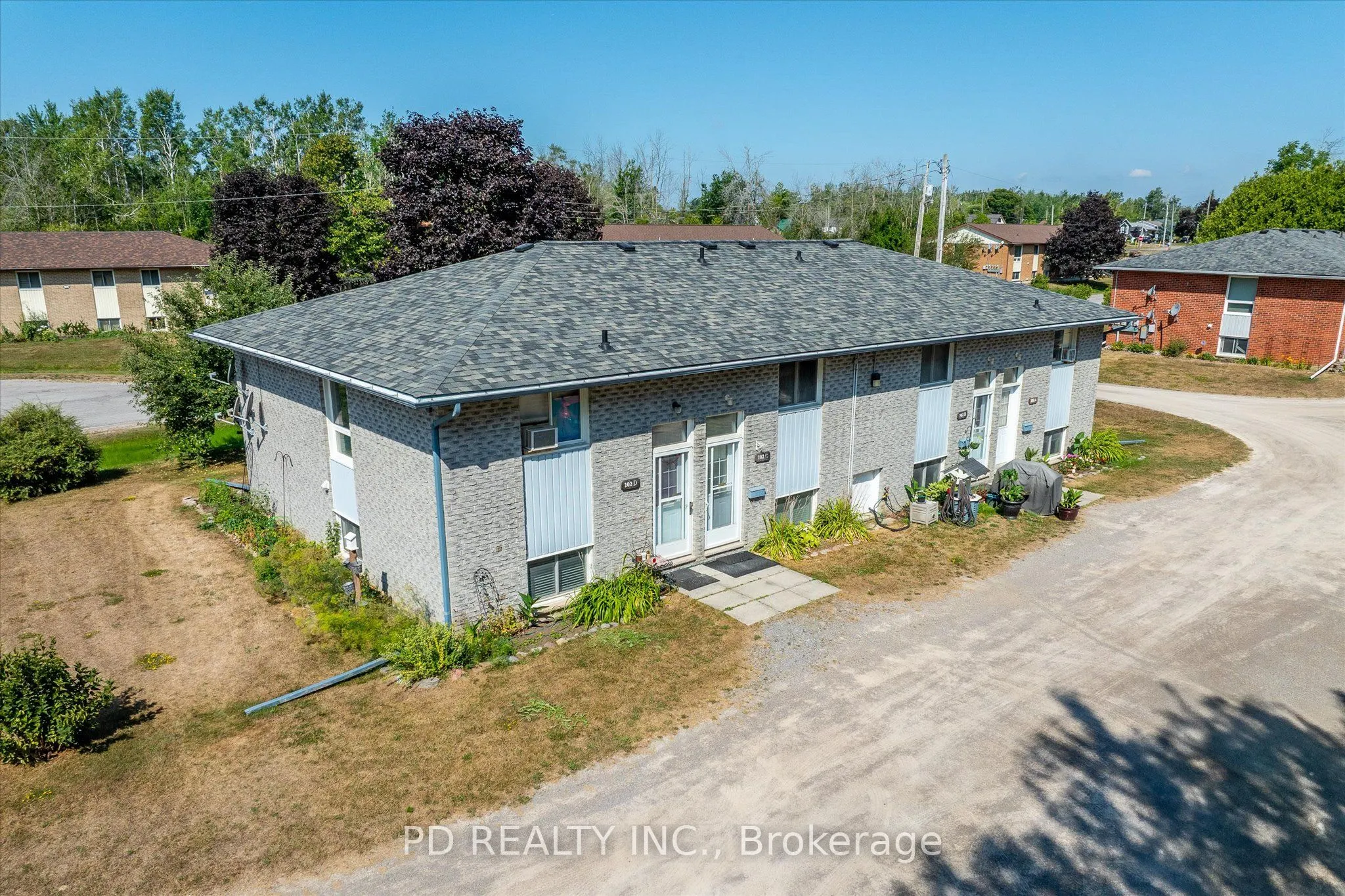 102 Rita Crescent, #C