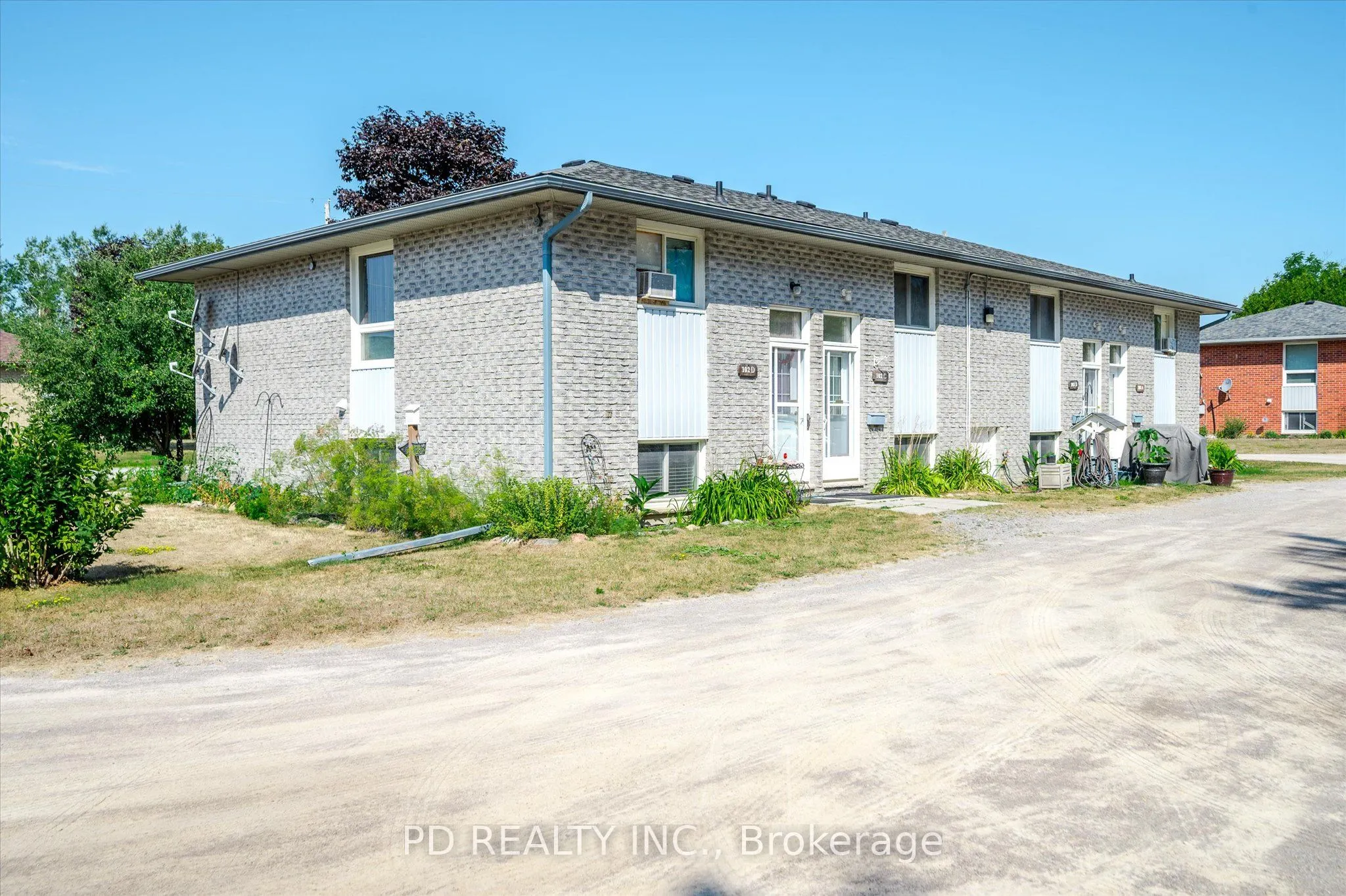 102 Rita Crescent, #C