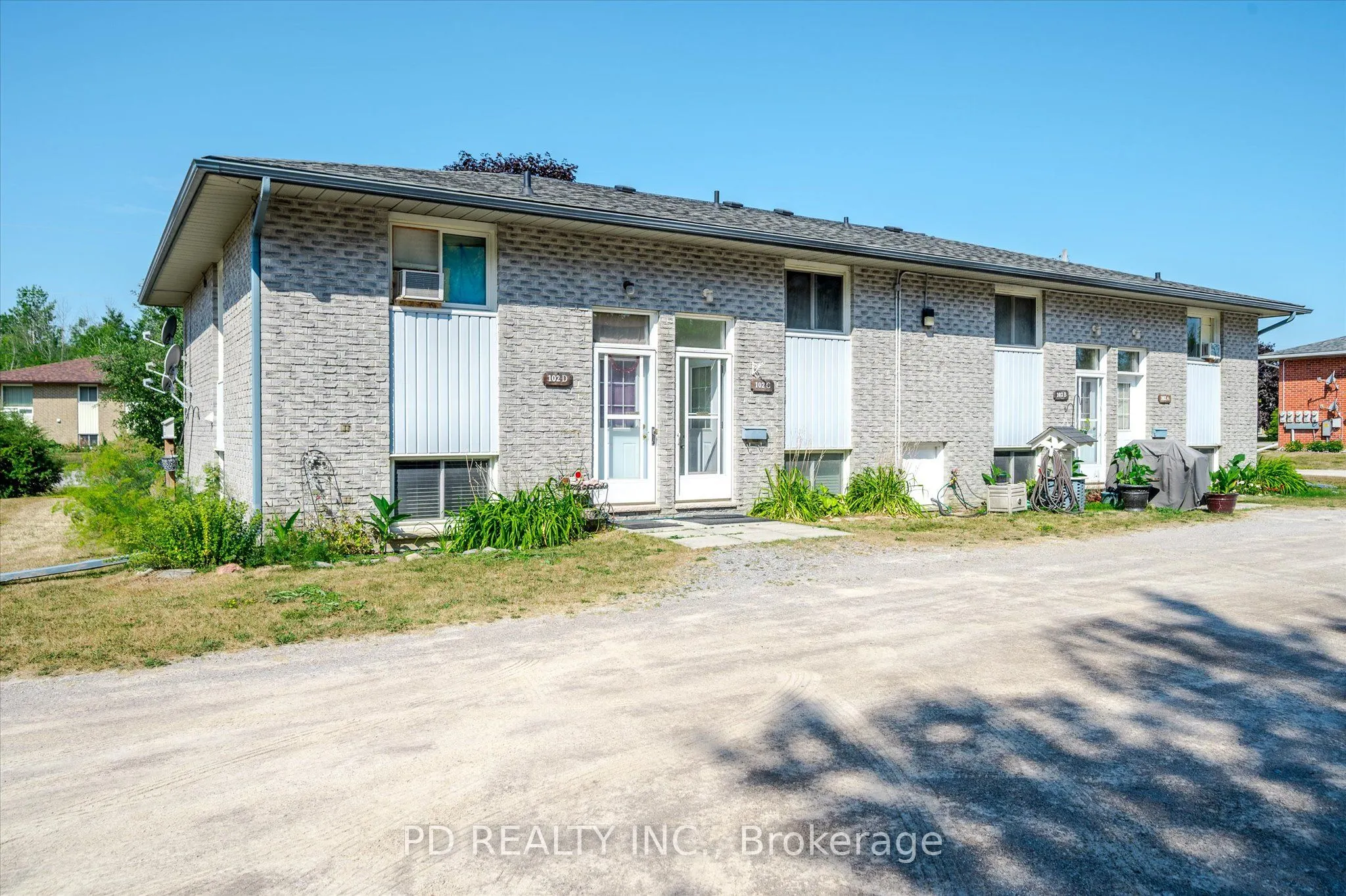 102 Rita Crescent, #C