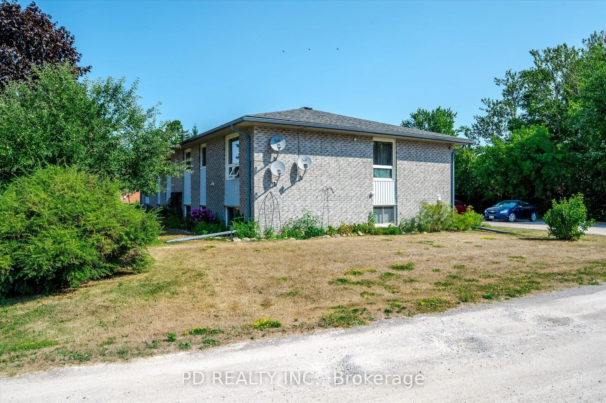102 Rita Crescent, #C