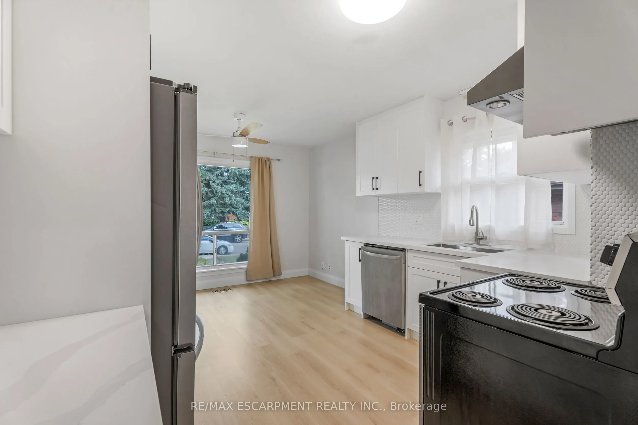 165 WEST 27TH Street