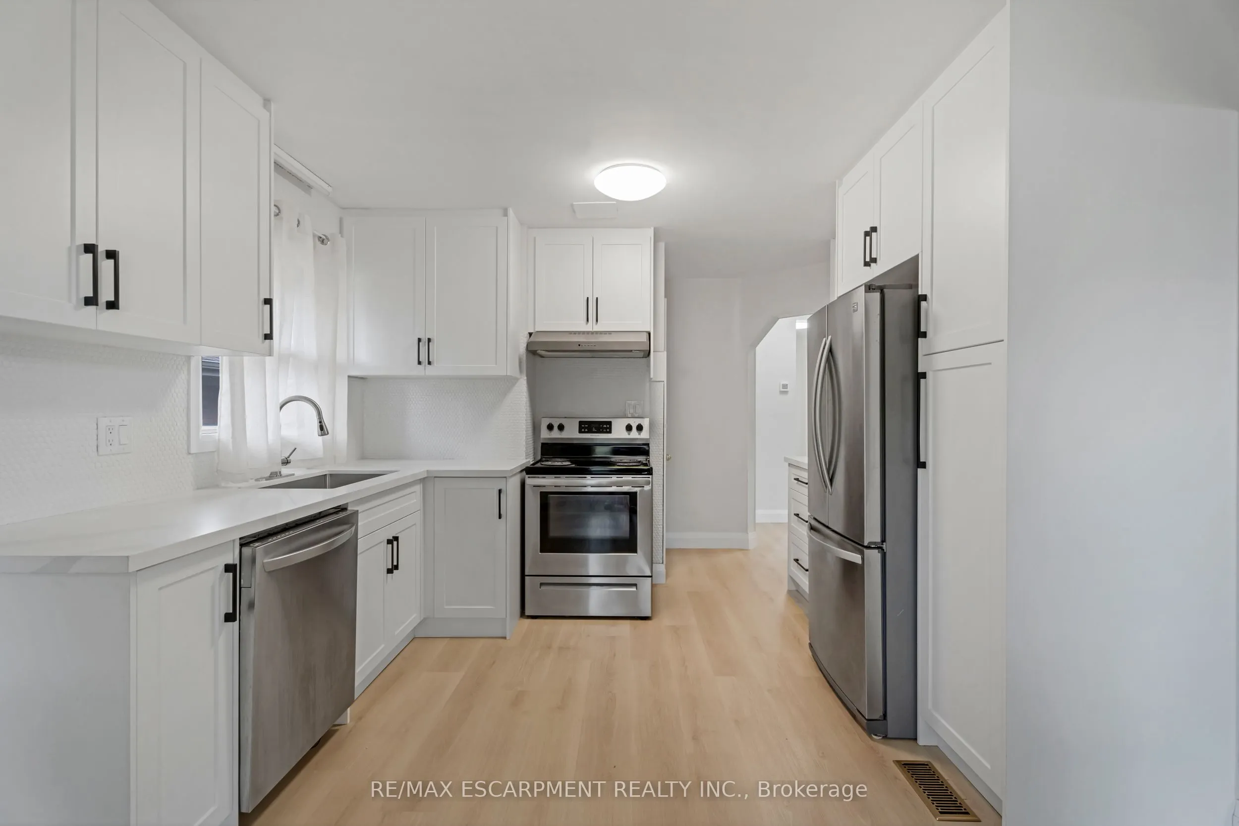 165 WEST 27TH Street