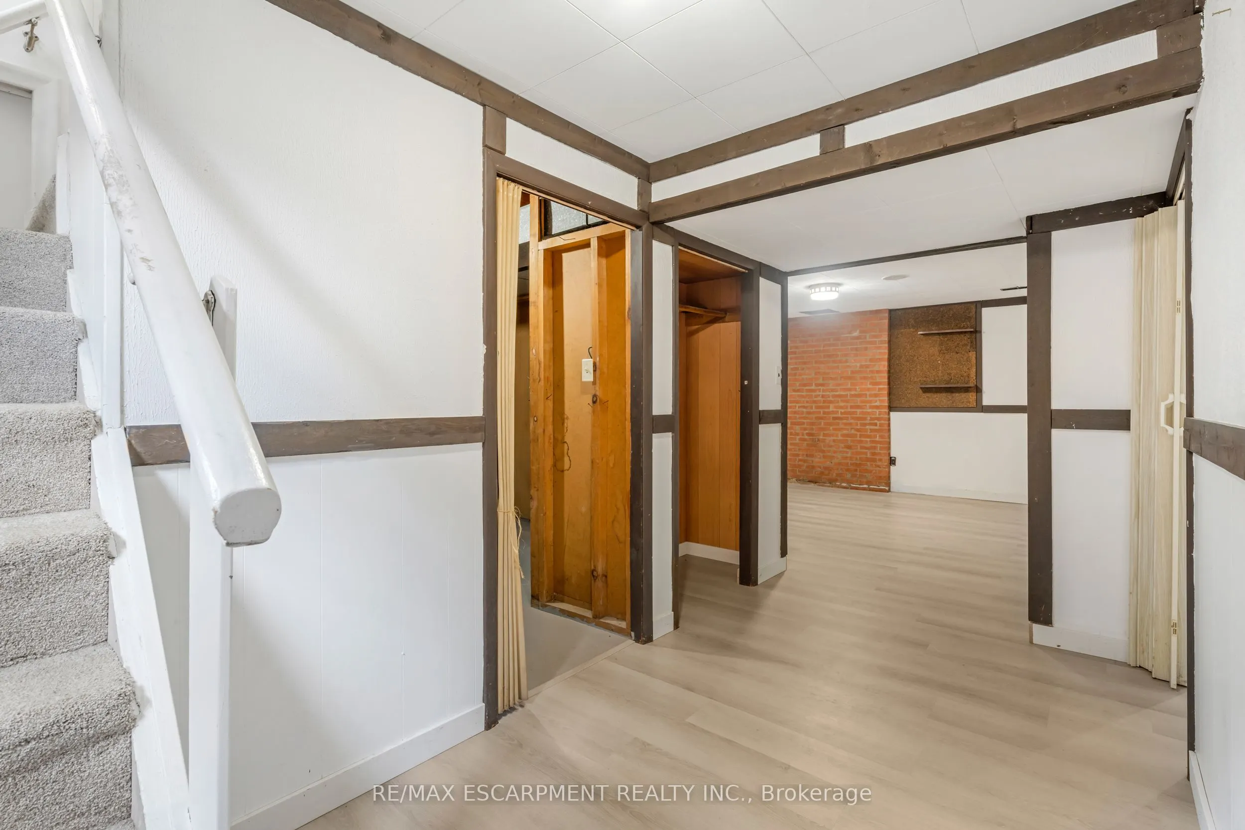 165 WEST 27TH Street