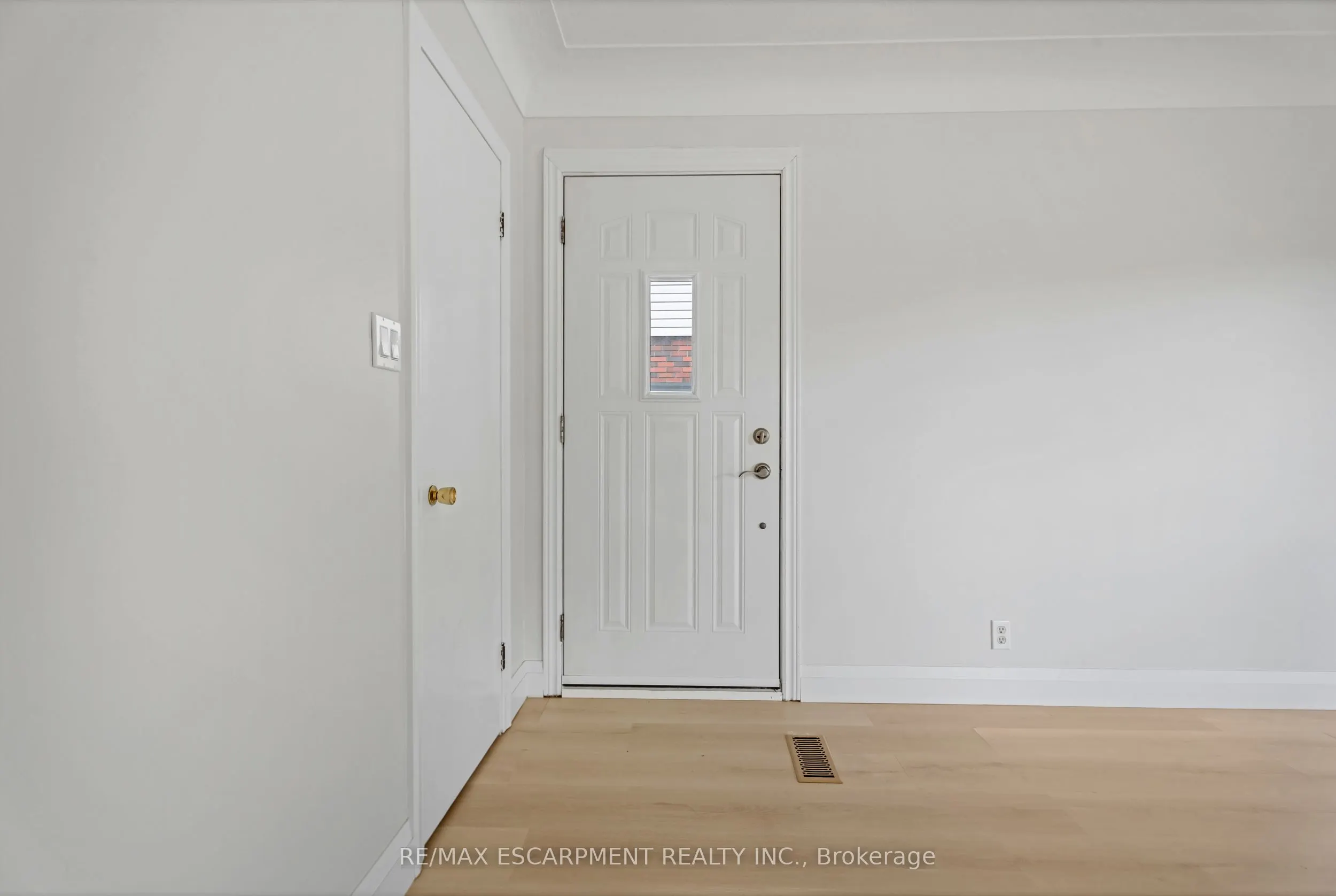 165 WEST 27TH Street