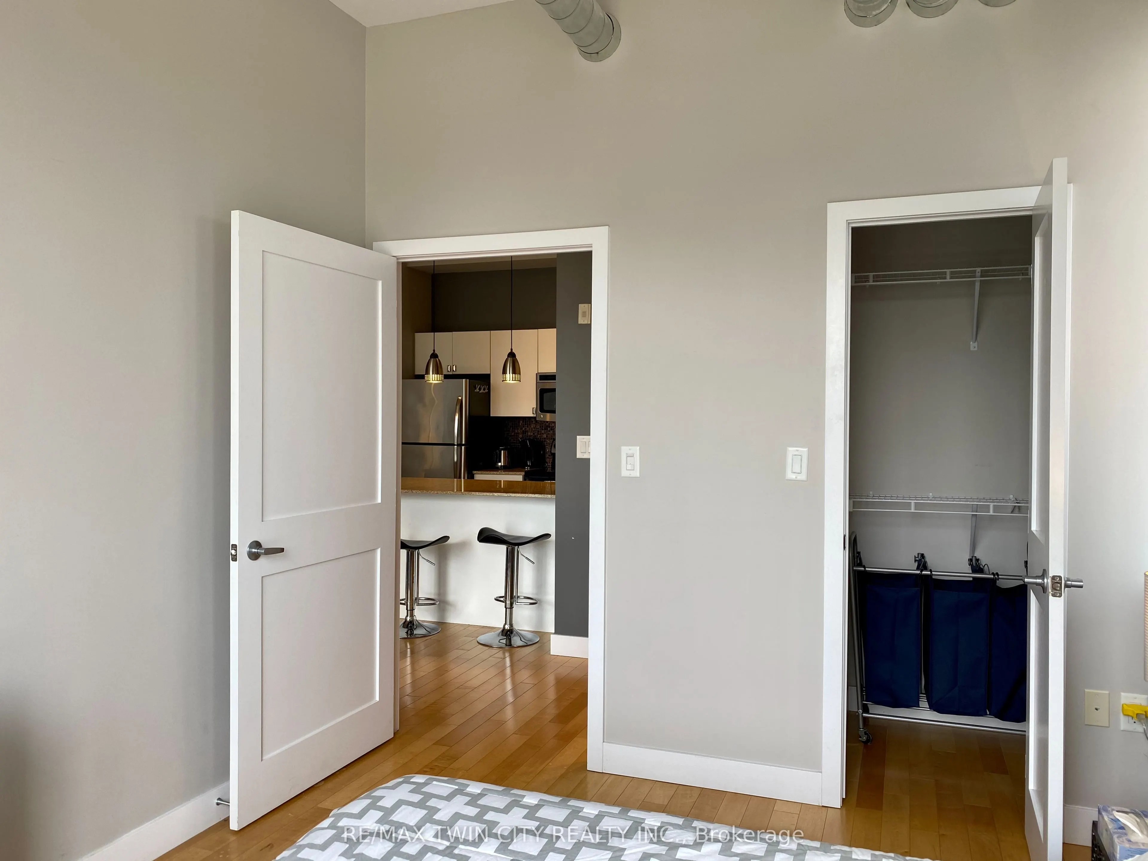 42 Bridgeport Road E, #309