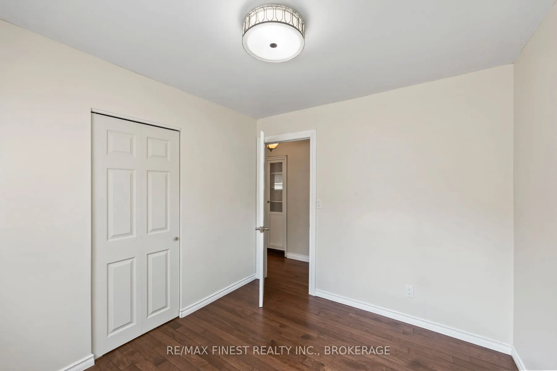 5 MICHAEL GRASS Crescent