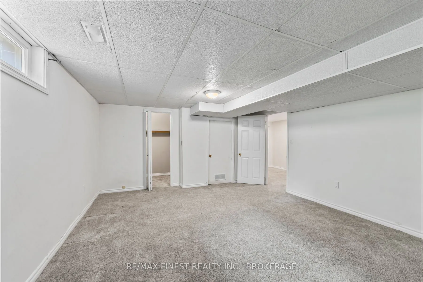 5 MICHAEL GRASS Crescent