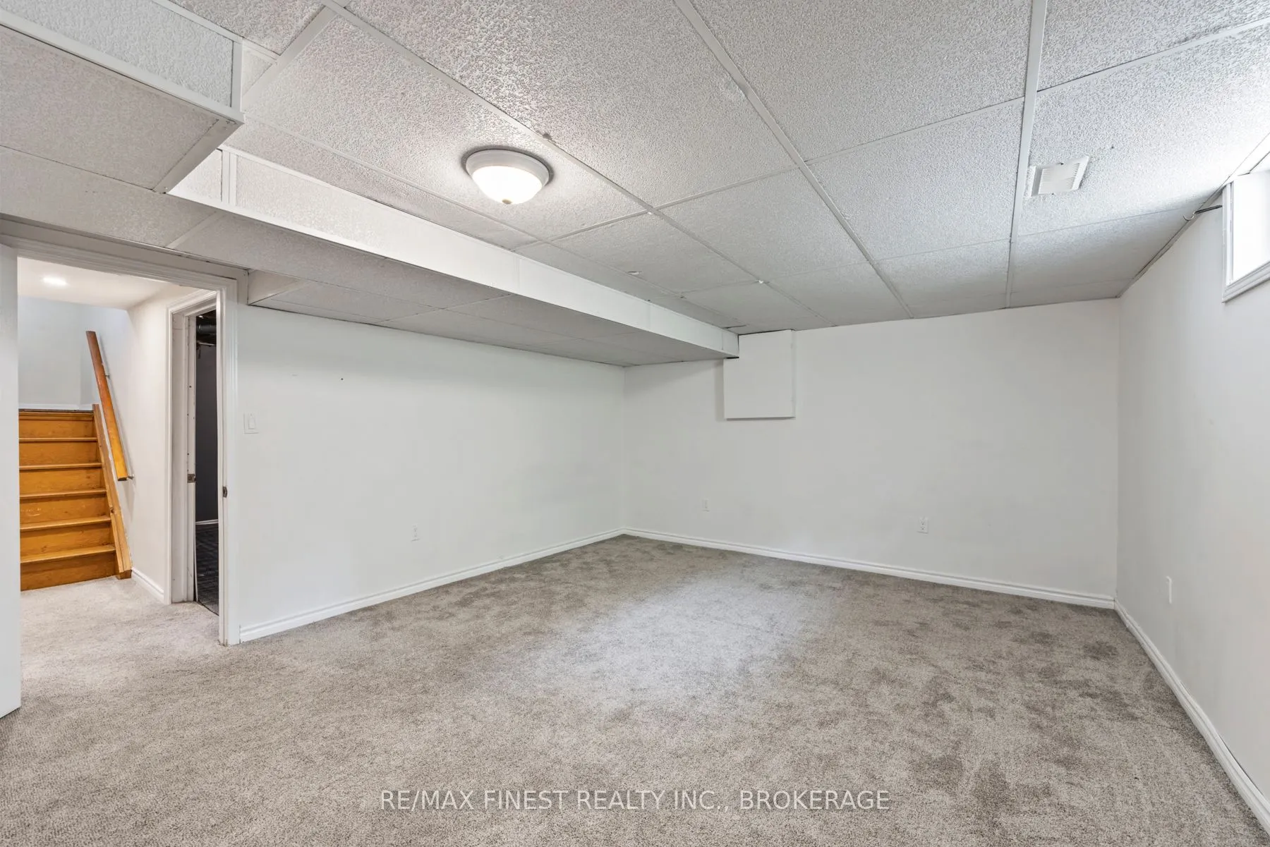 5 MICHAEL GRASS Crescent