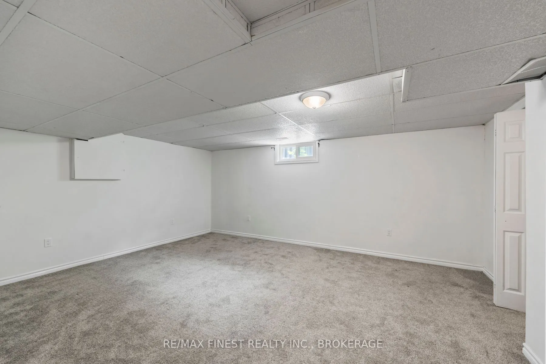 5 MICHAEL GRASS Crescent